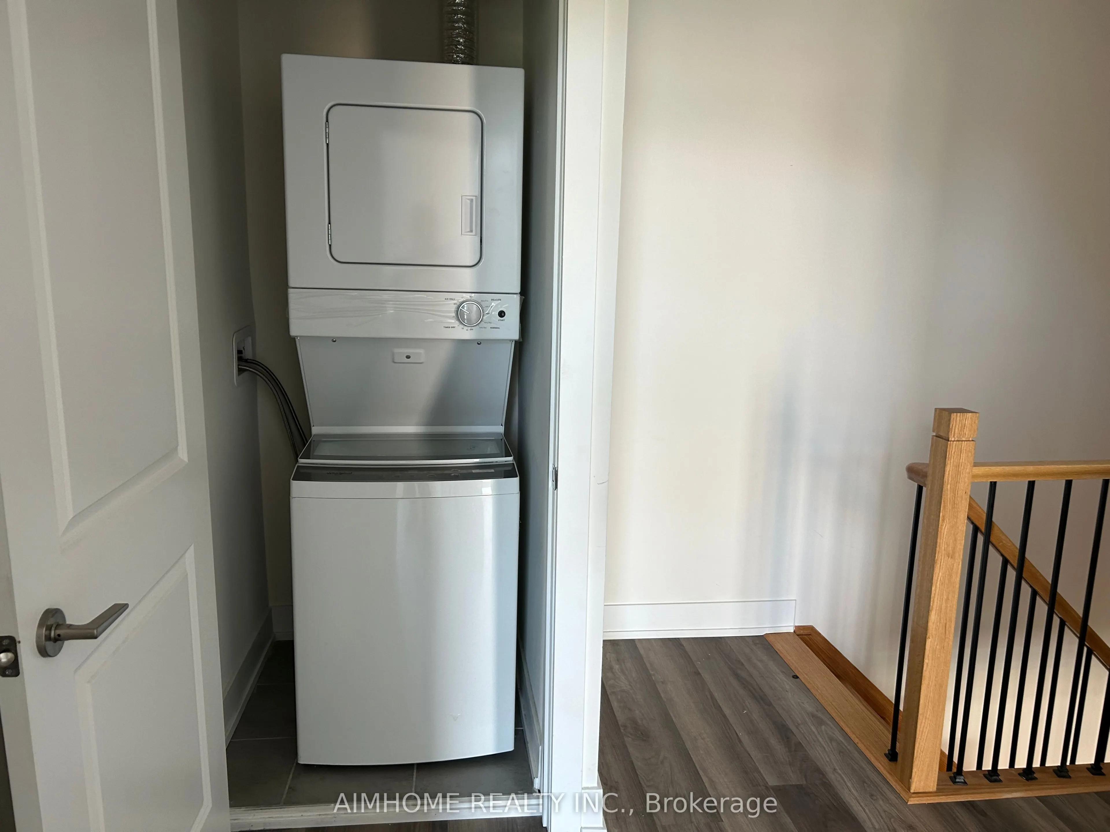 7 Phelps Lane, #2