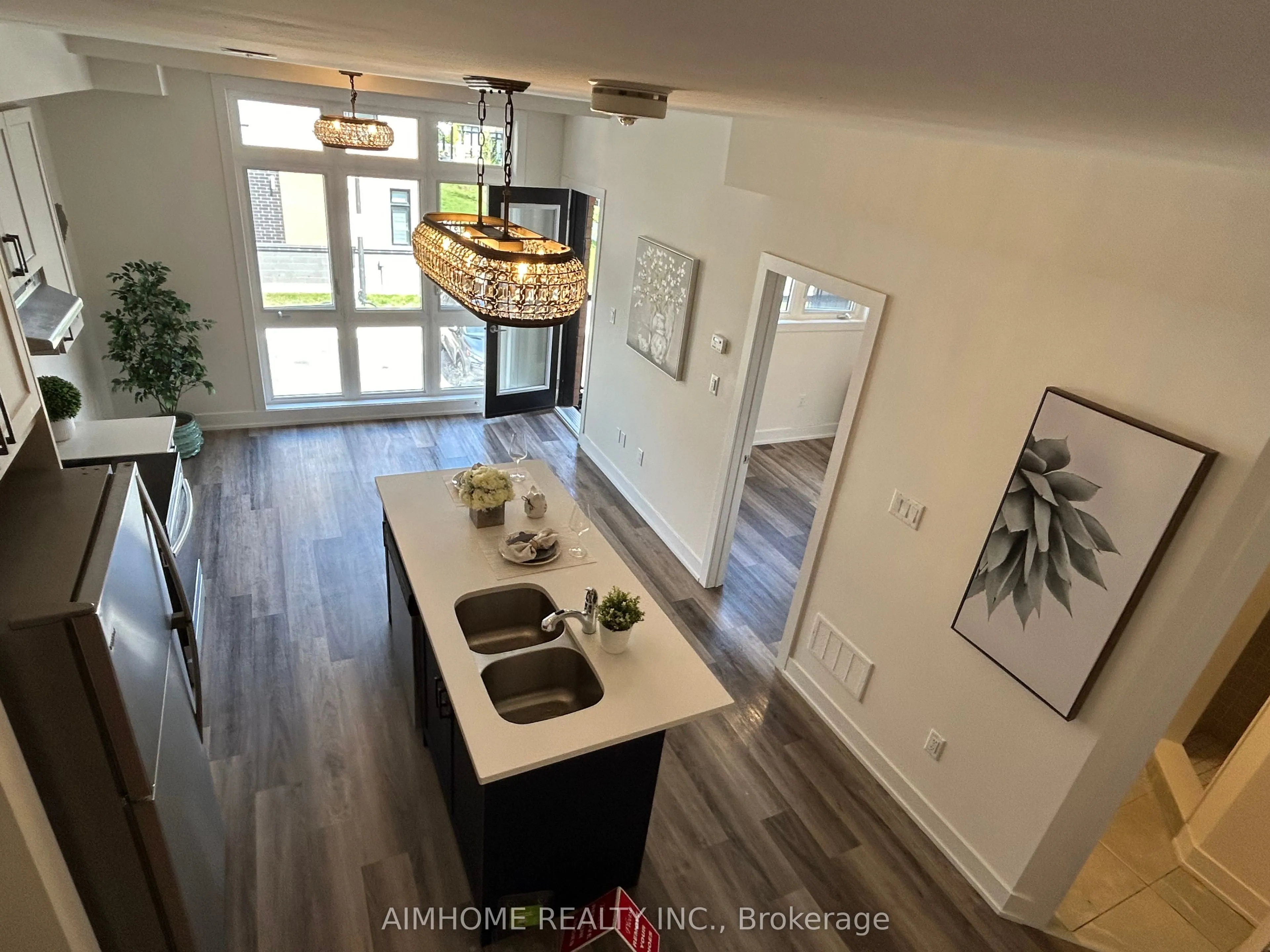 7 Phelps Lane, #2