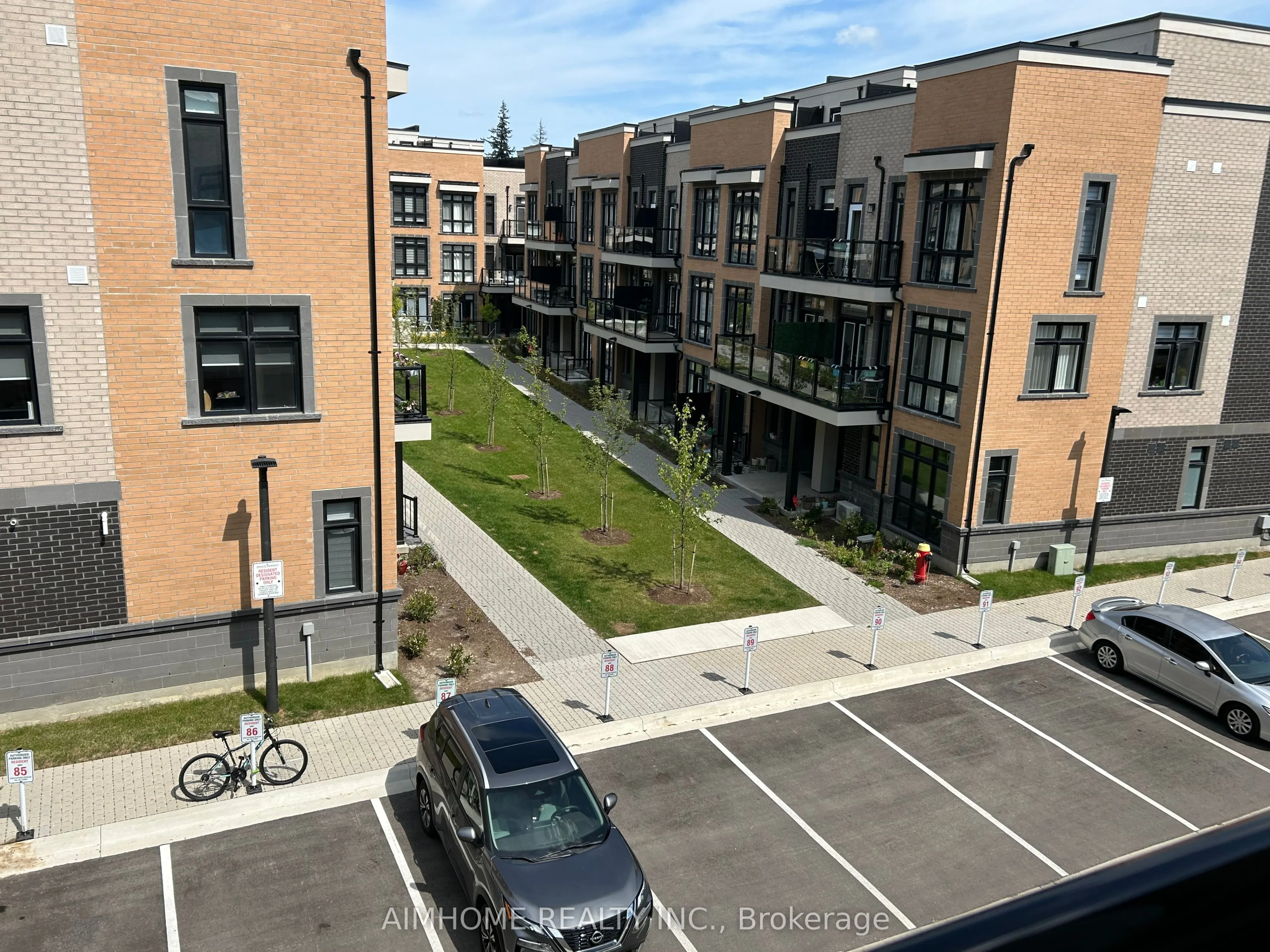 7 Phelps Lane, #2