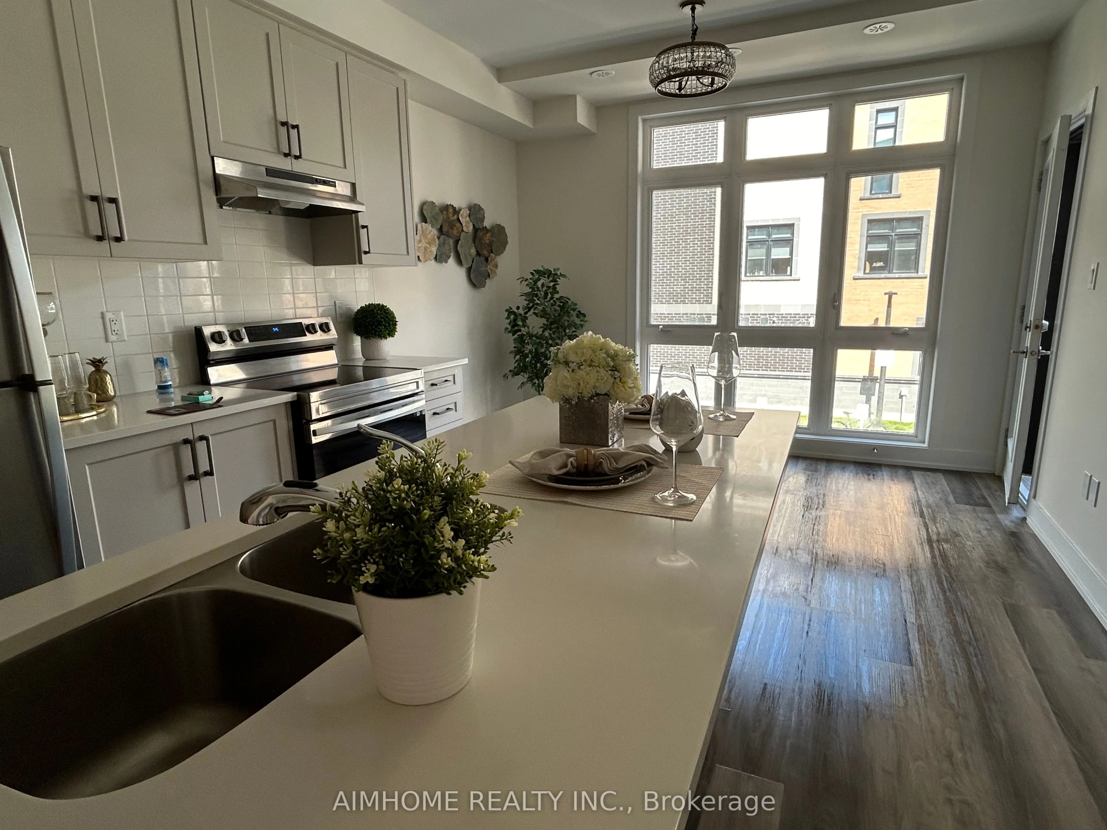 7 Phelps Lane, #2