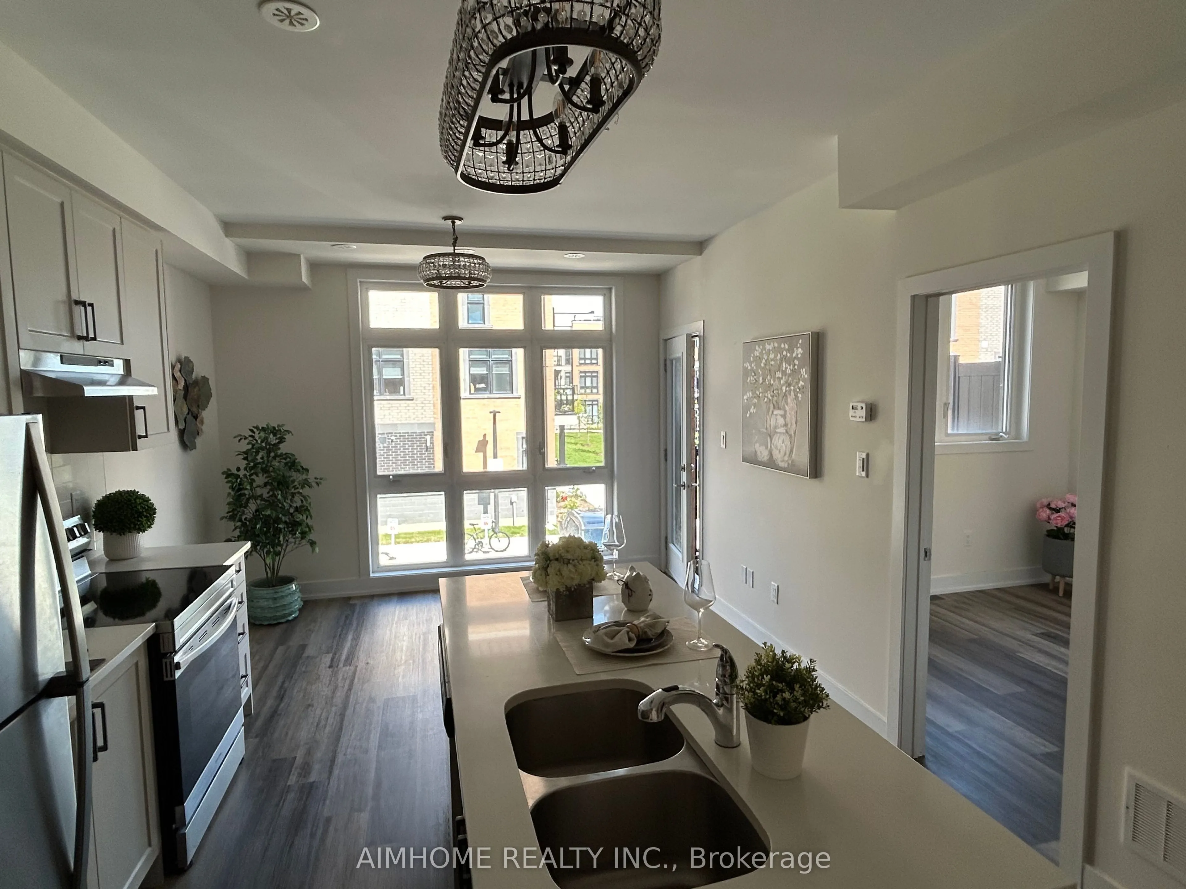 7 Phelps Lane, #2