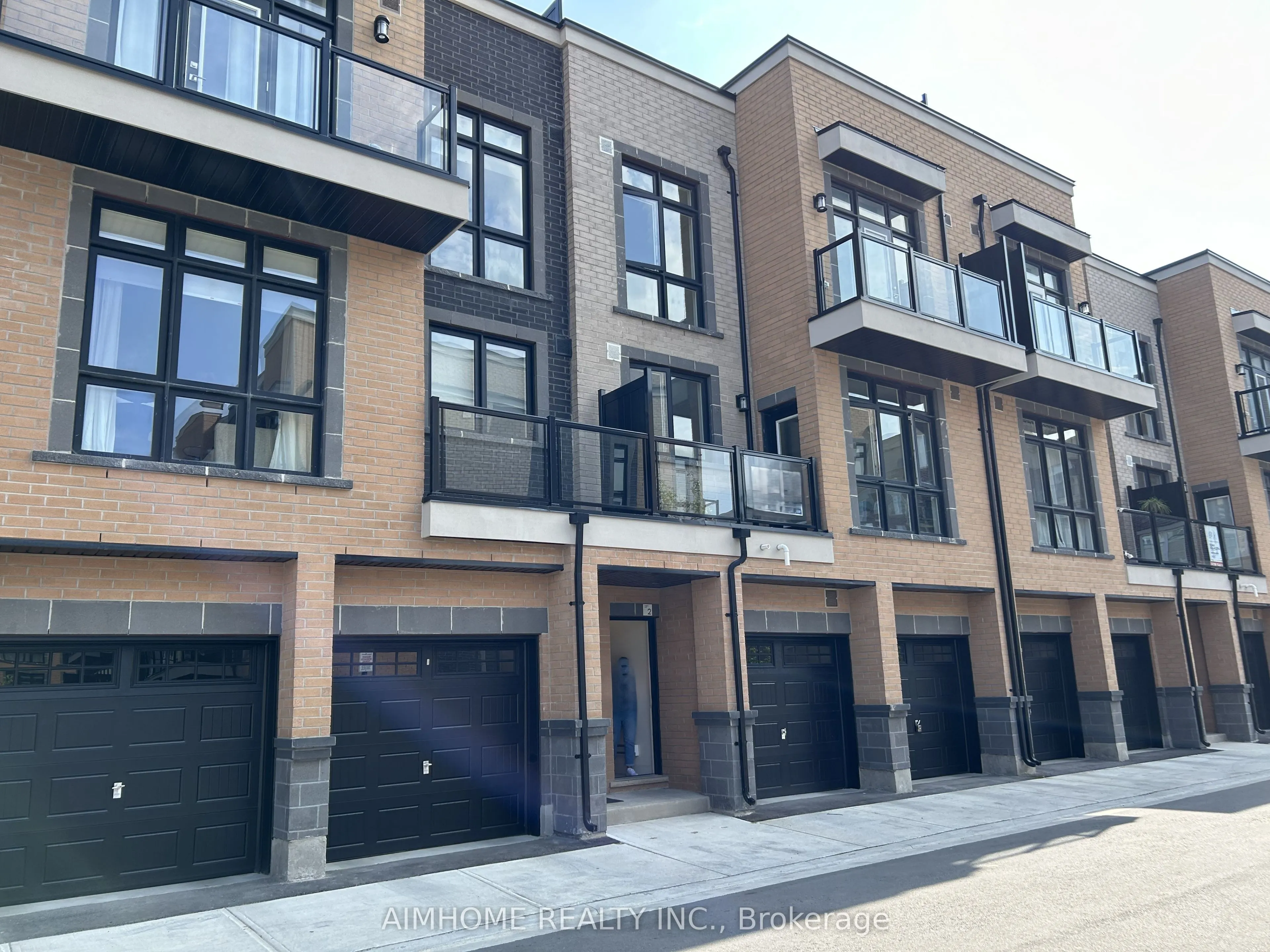 7 Phelps Lane, #2