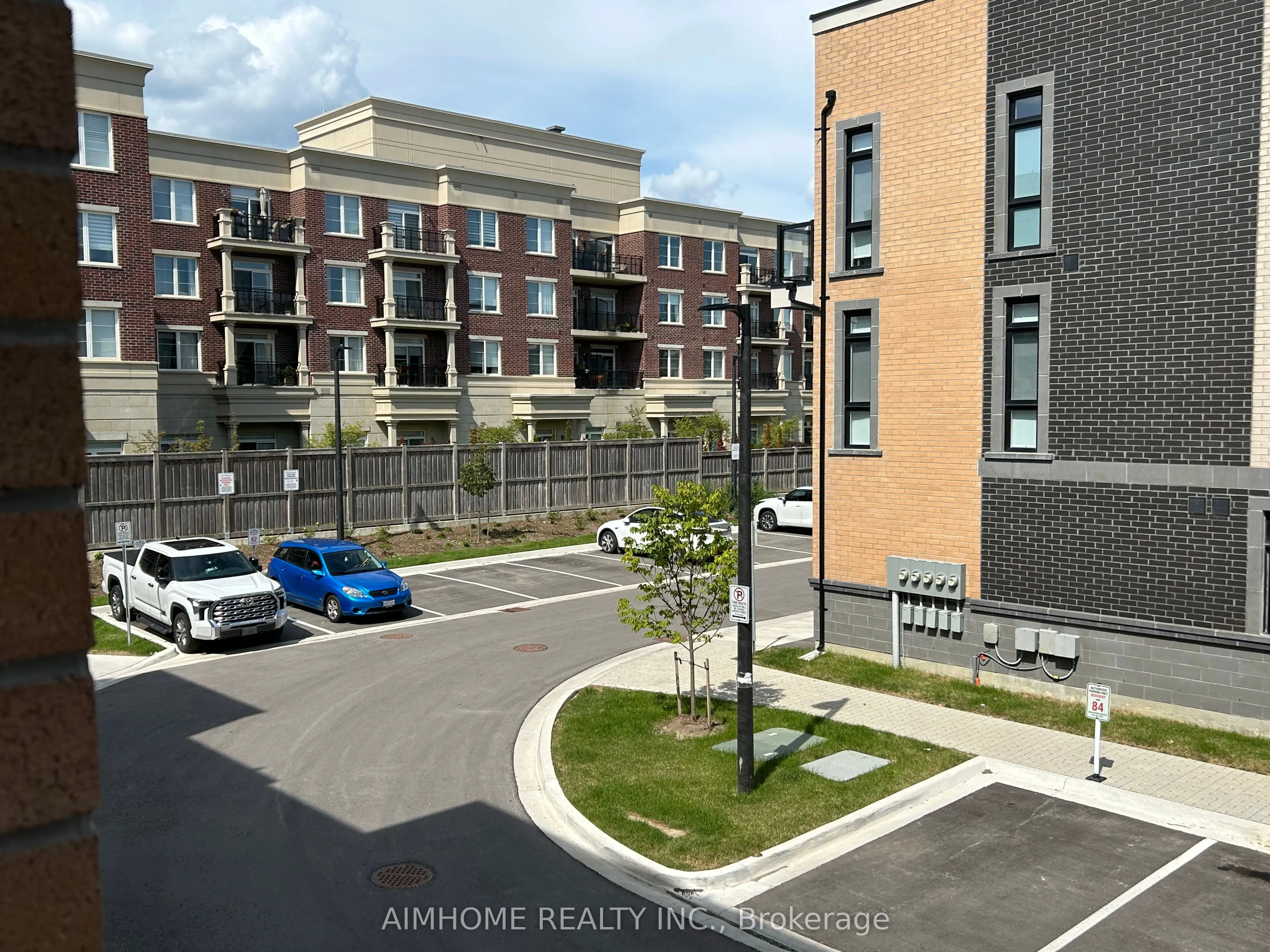 7 Phelps Lane, #2