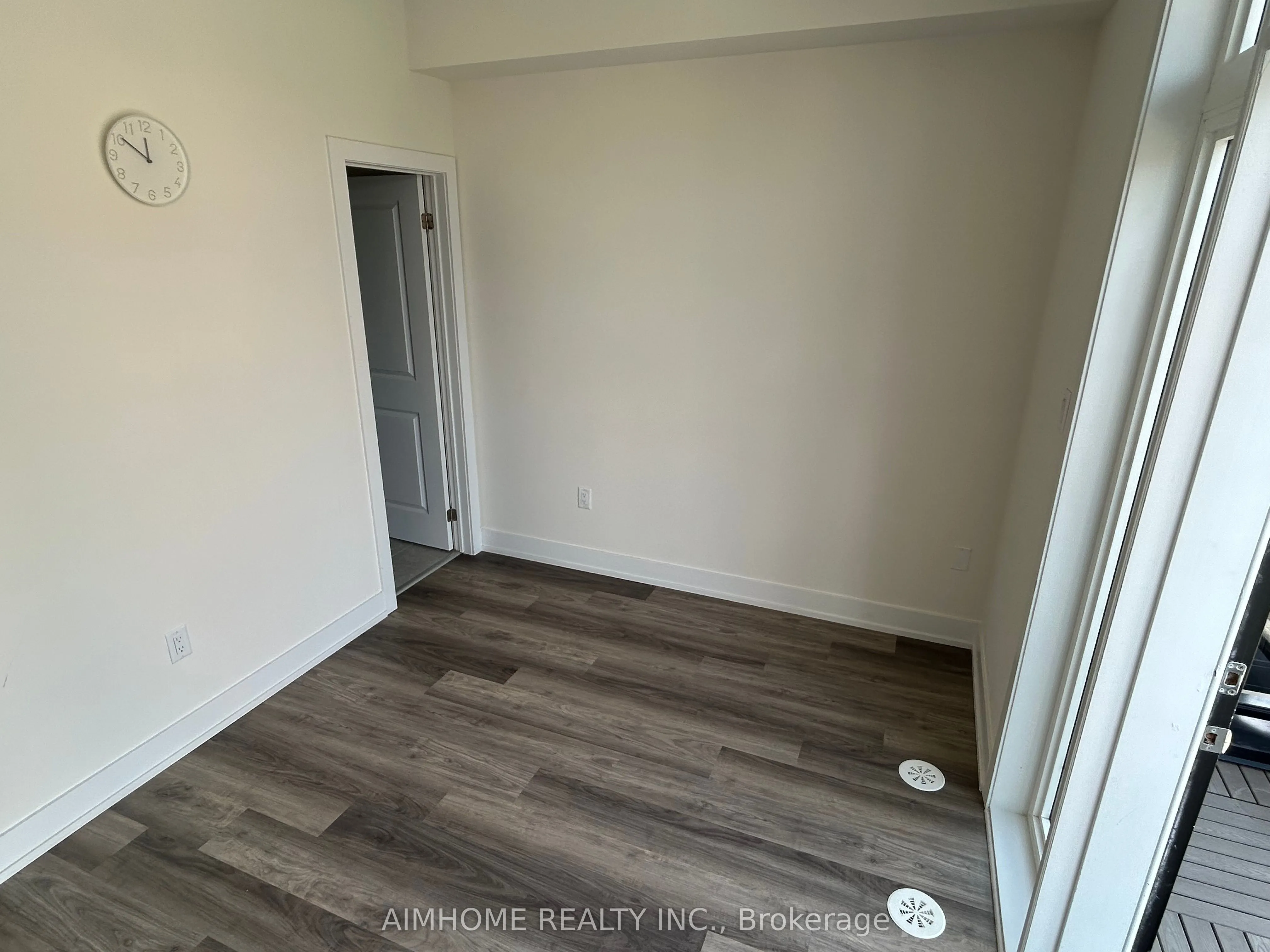 7 Phelps Lane, #2