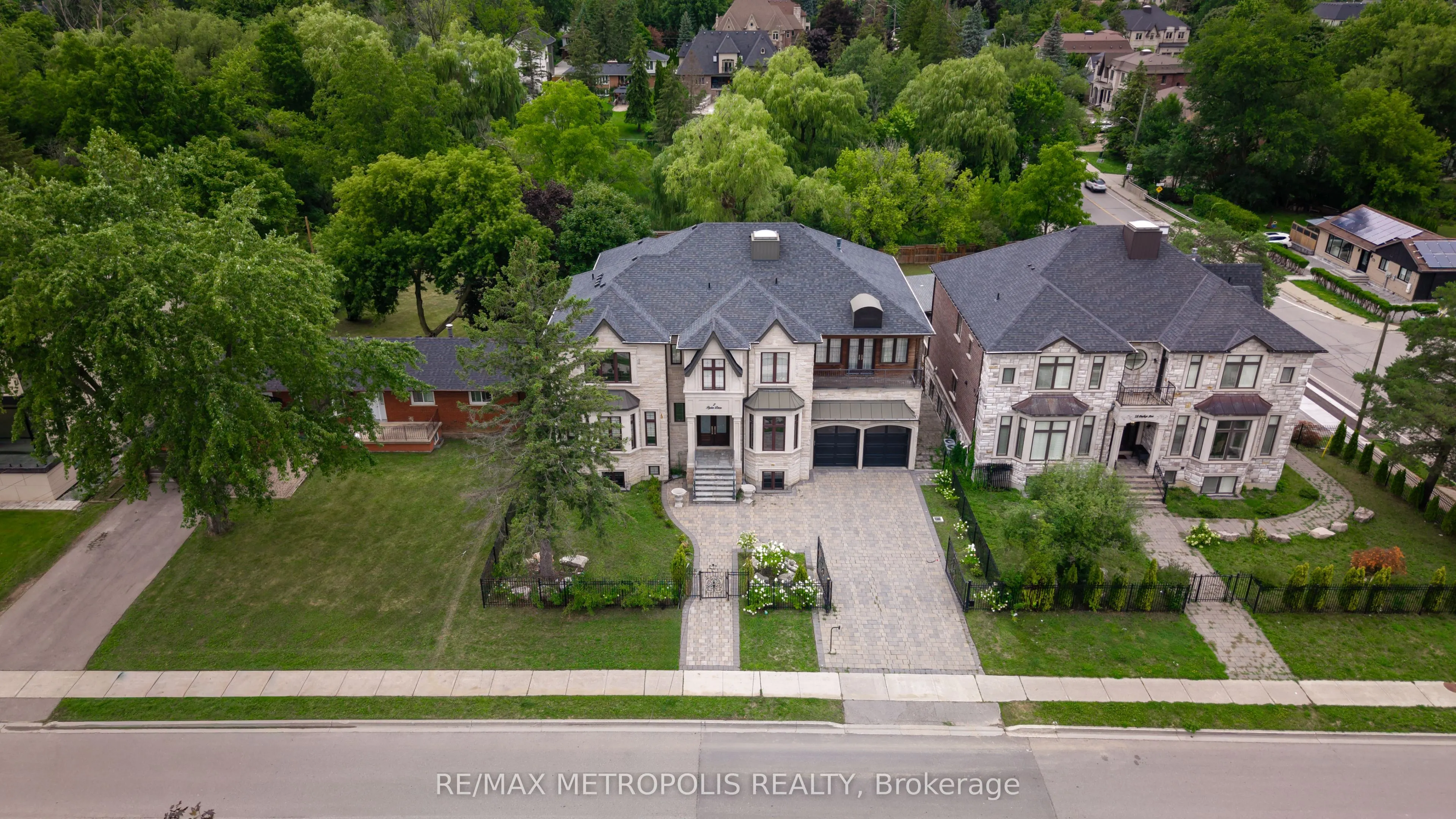 2 Poplar Drive