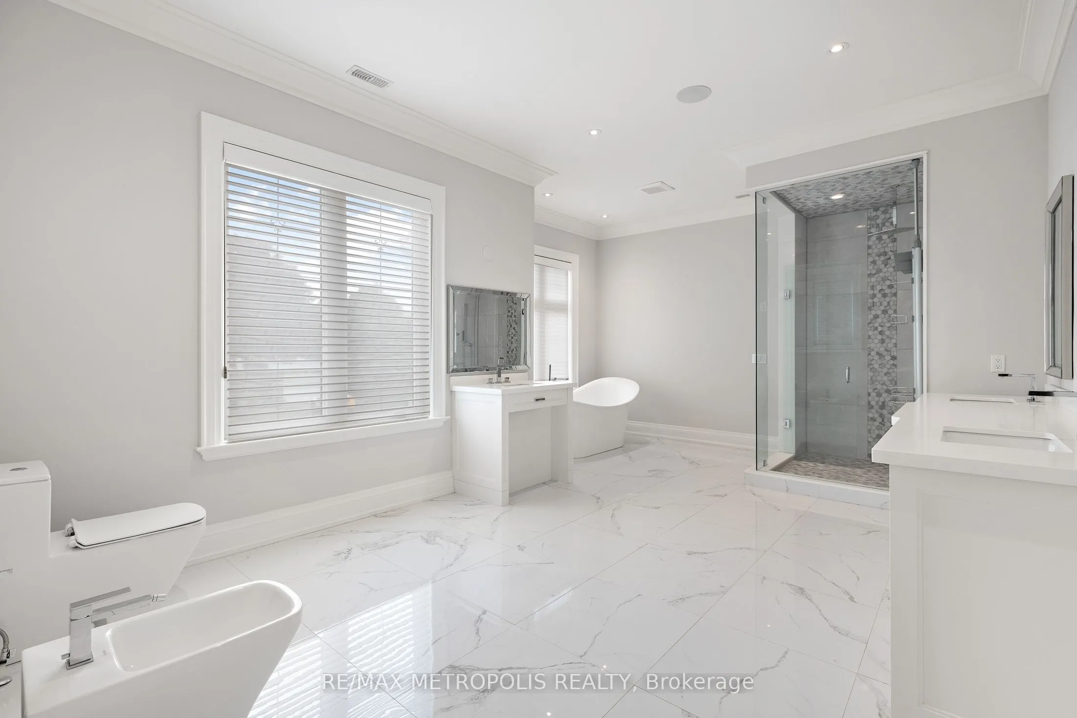 2 Poplar Drive