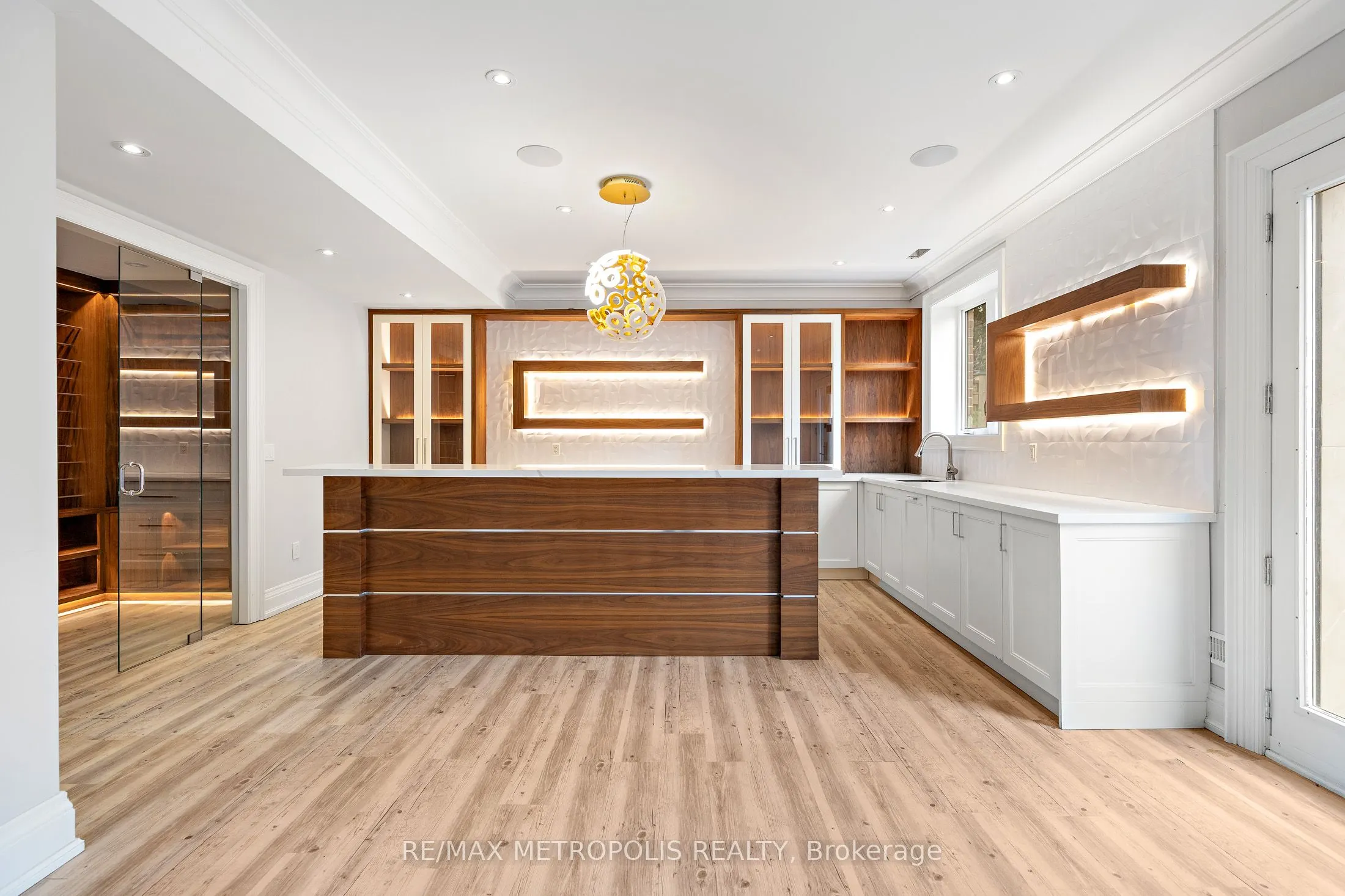 2 Poplar Drive