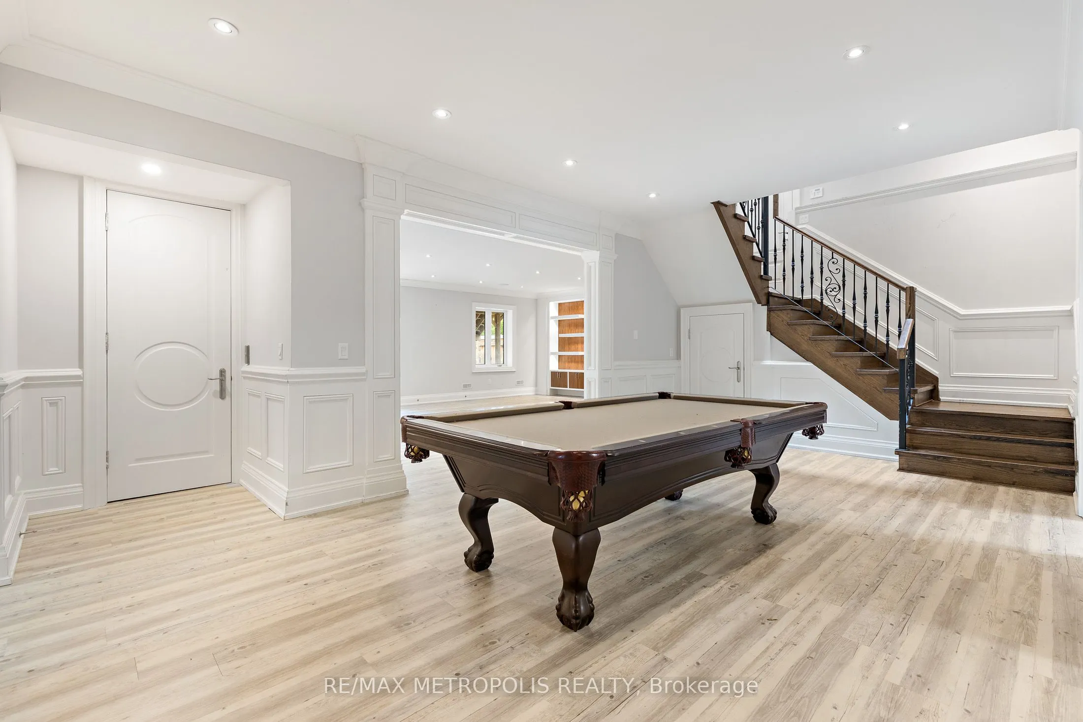 2 Poplar Drive