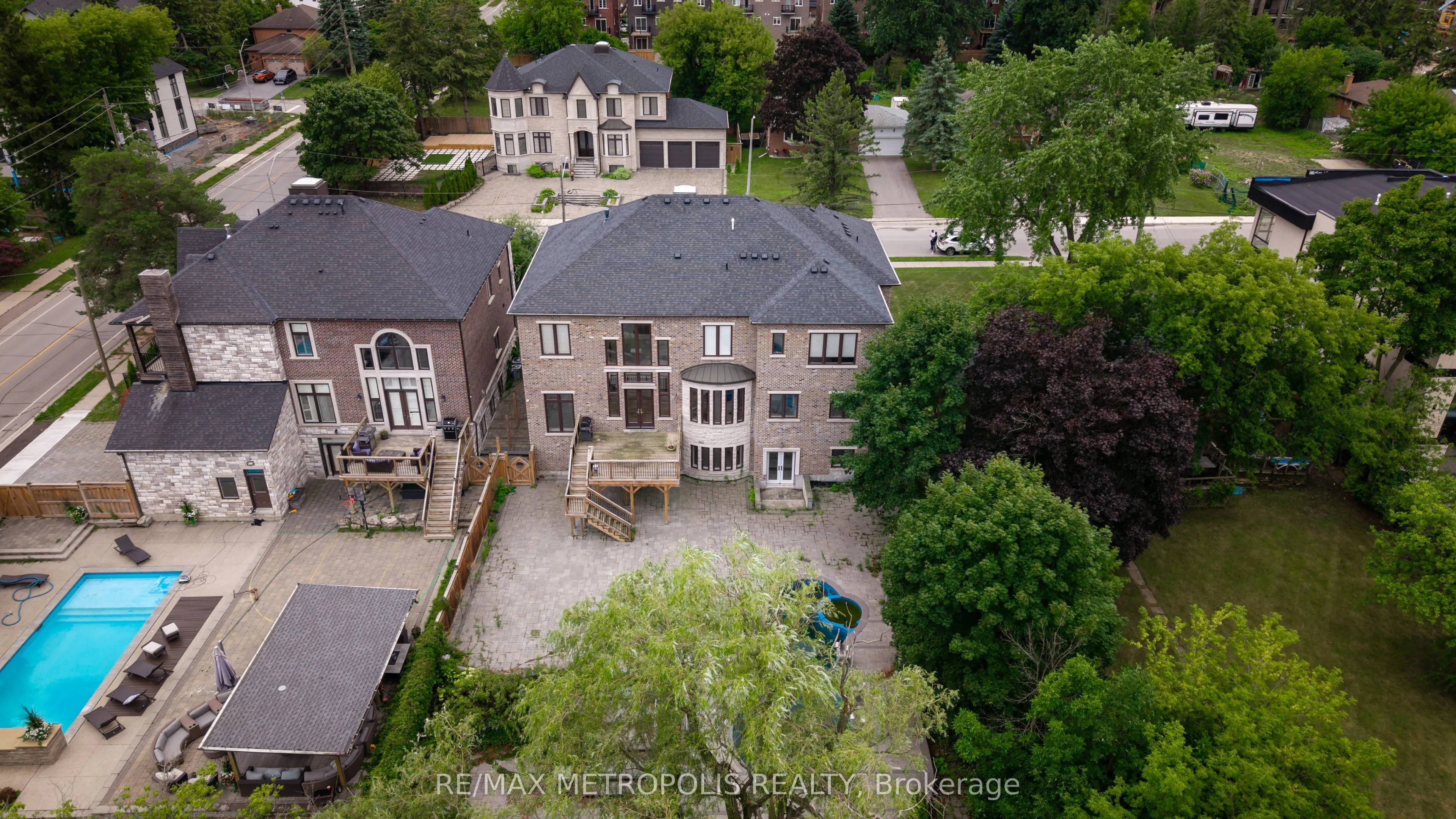 2 Poplar Drive