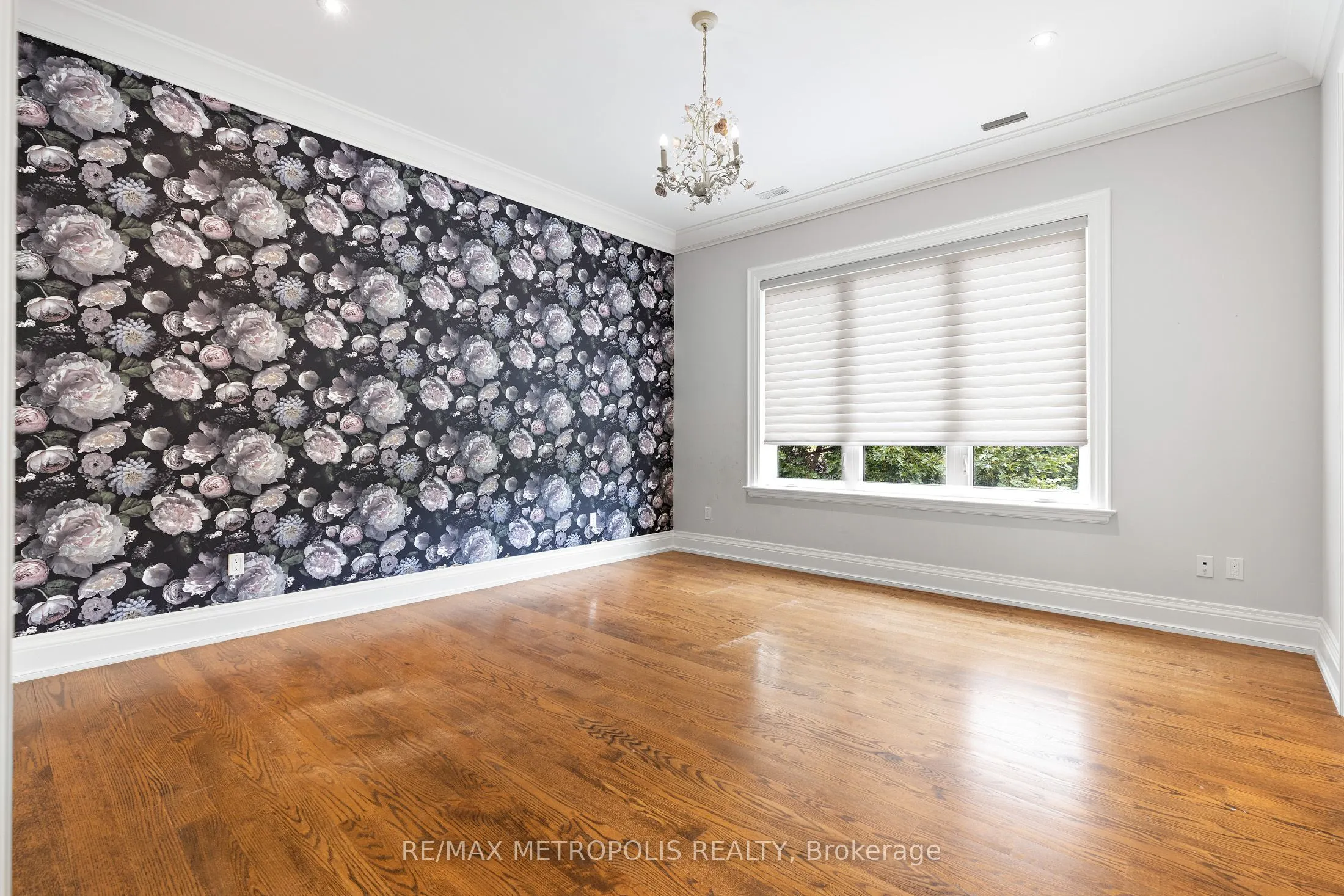 2 Poplar Drive