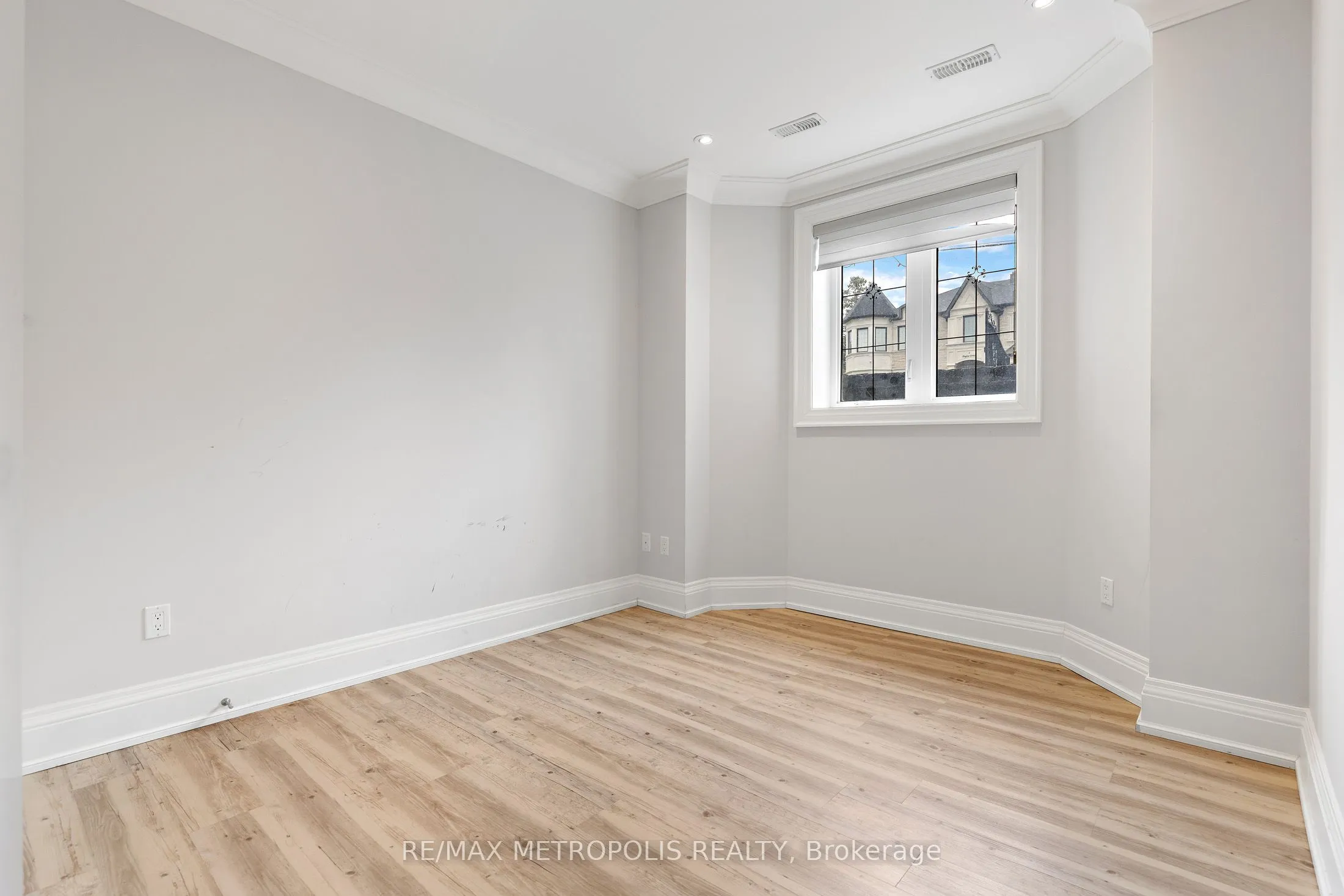 2 Poplar Drive