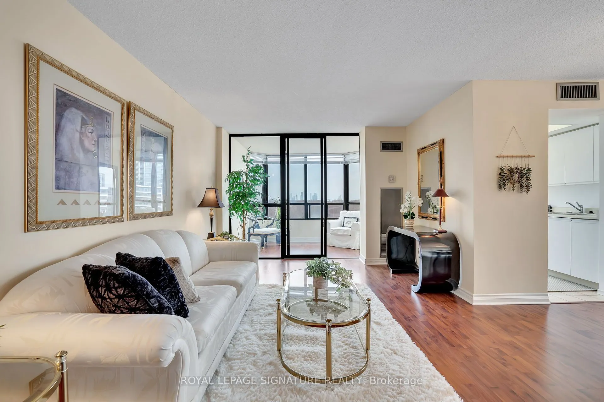 7440 Bathurst Street, #903