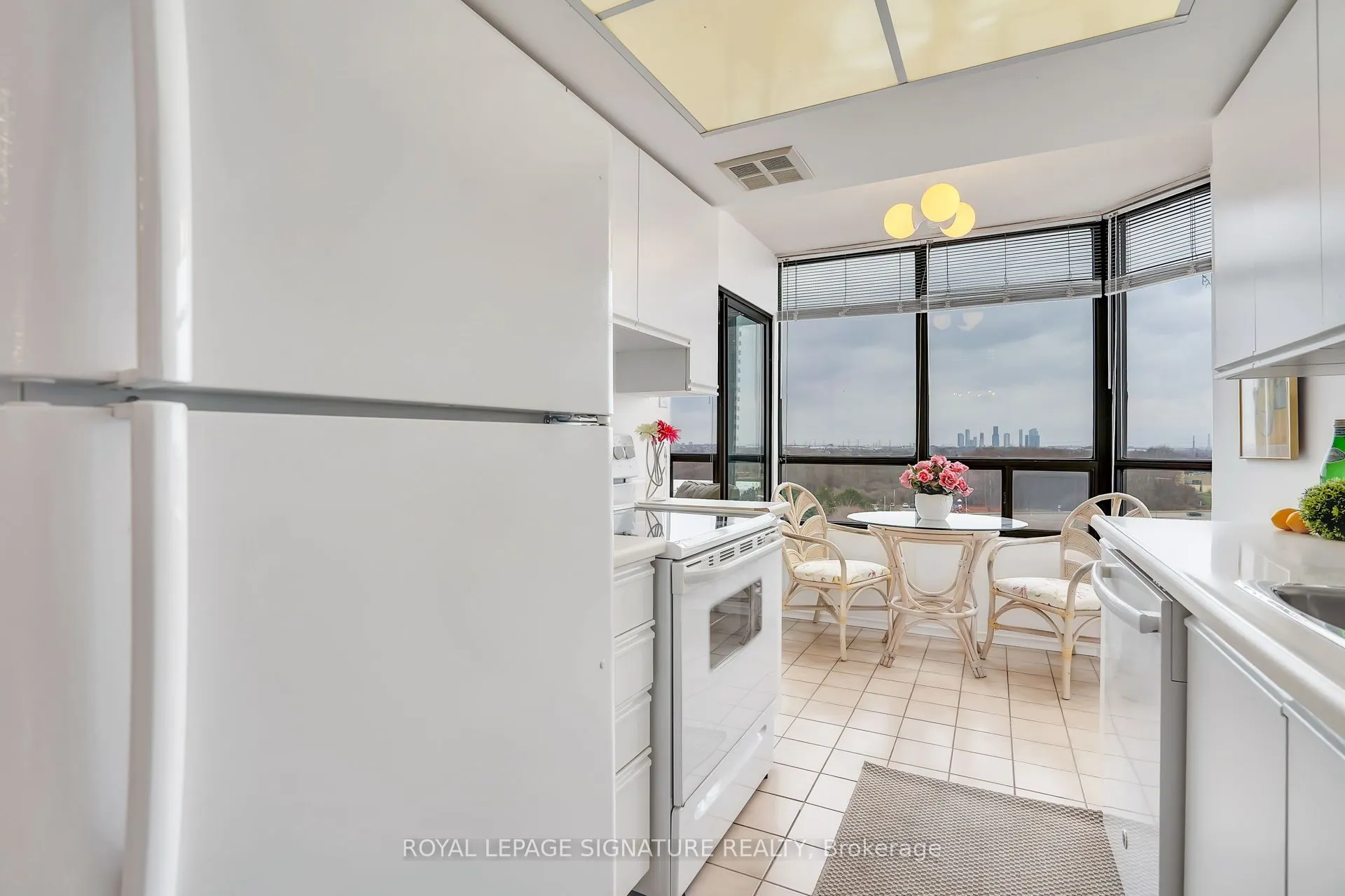 7440 Bathurst Street, #903