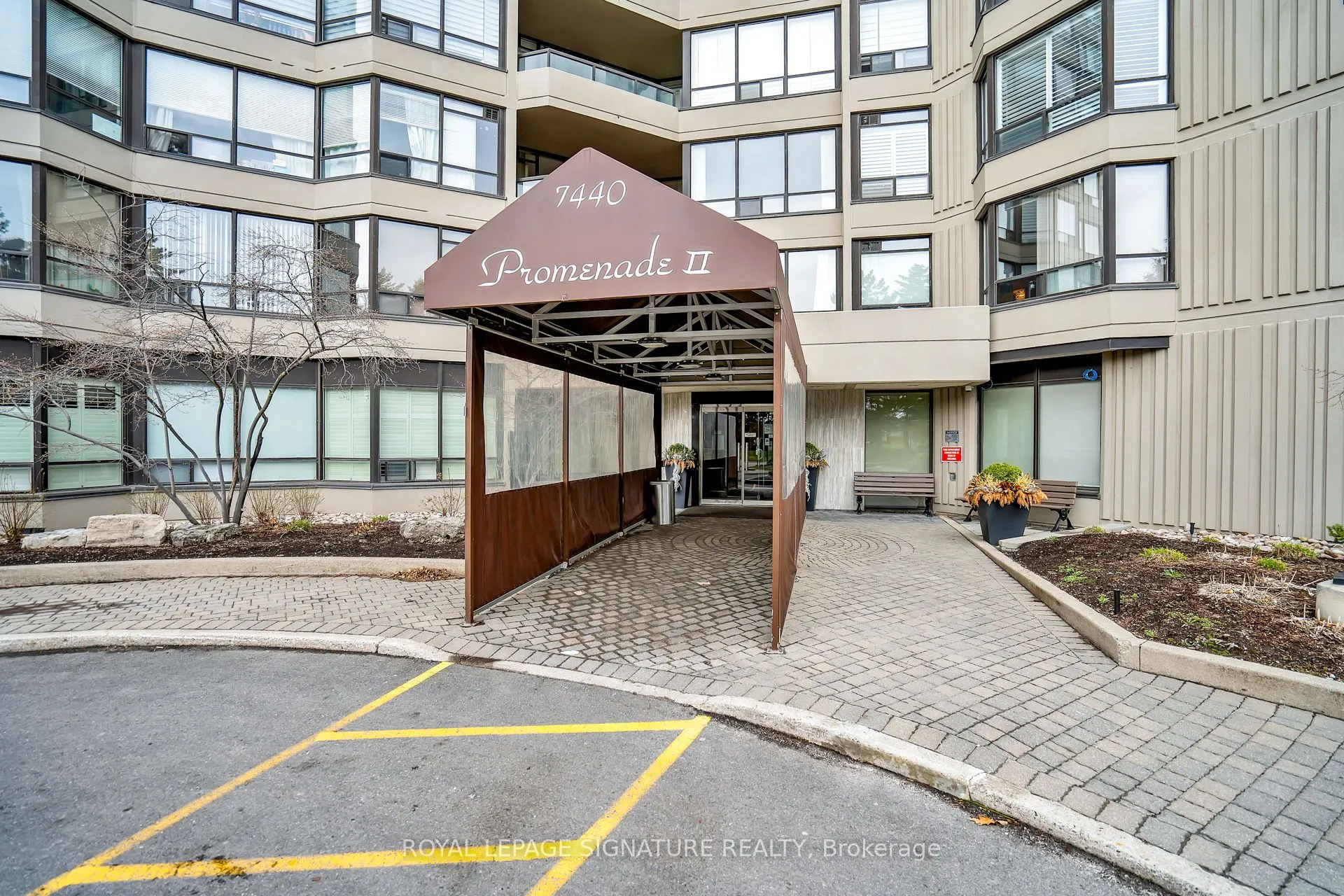 7440 Bathurst Street, #903