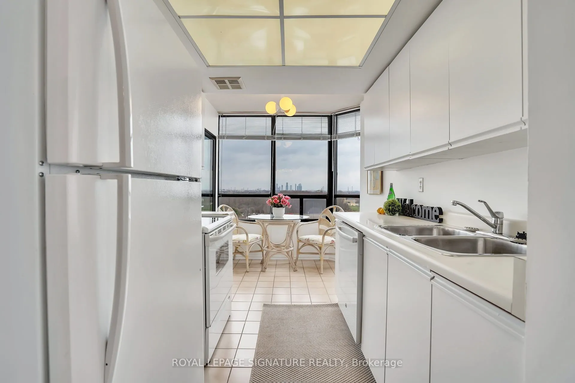 7440 Bathurst Street, #903