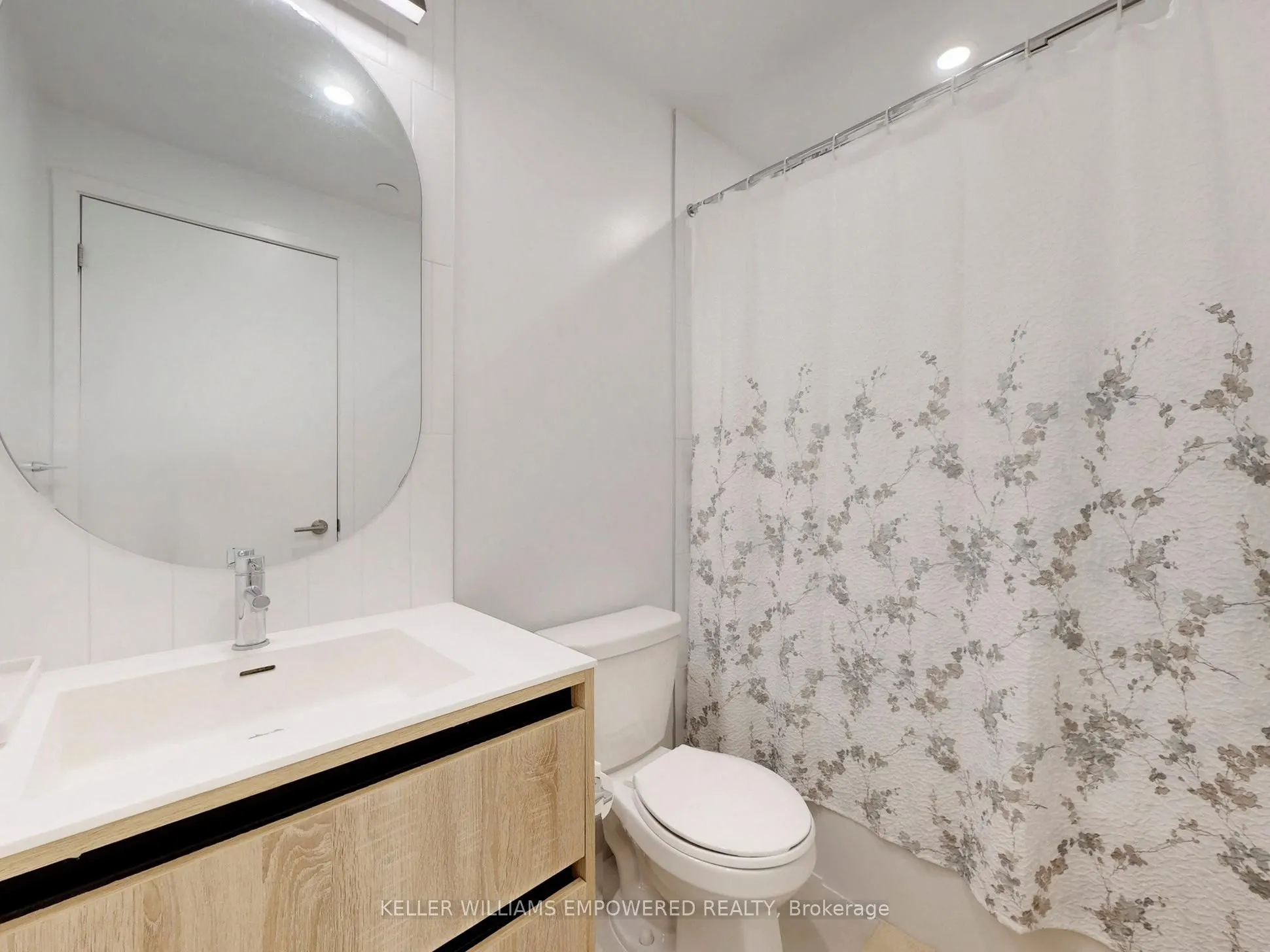 7950 Bathurst Street, #1106