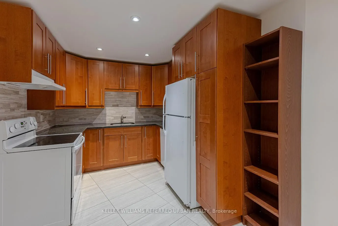 37 Harris Way, #37