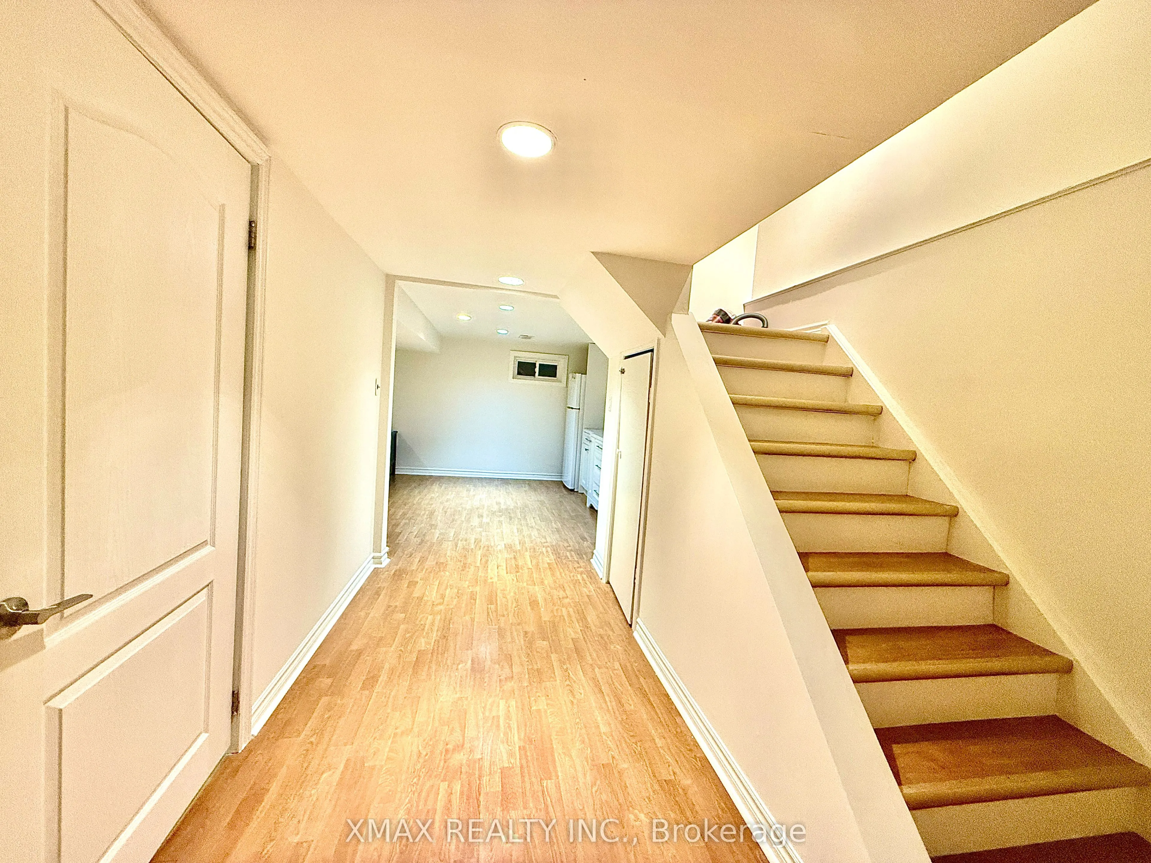 82 Lund Street