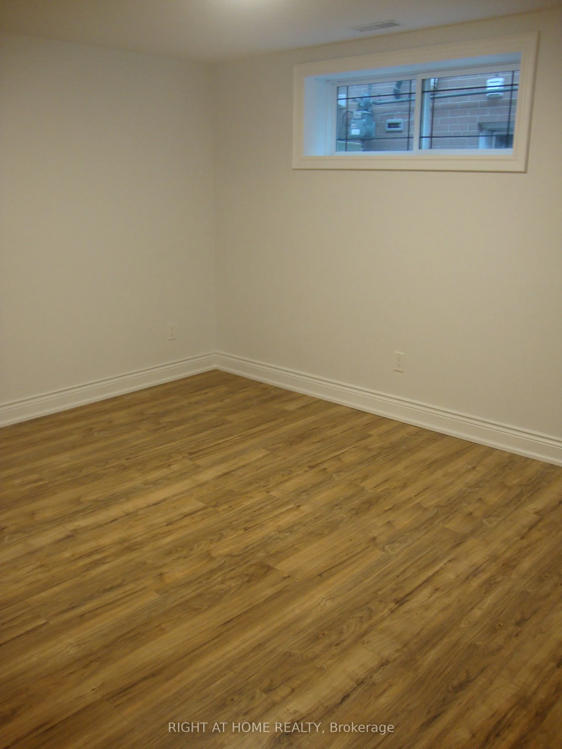 8 Delair Crescent, #Lower Level