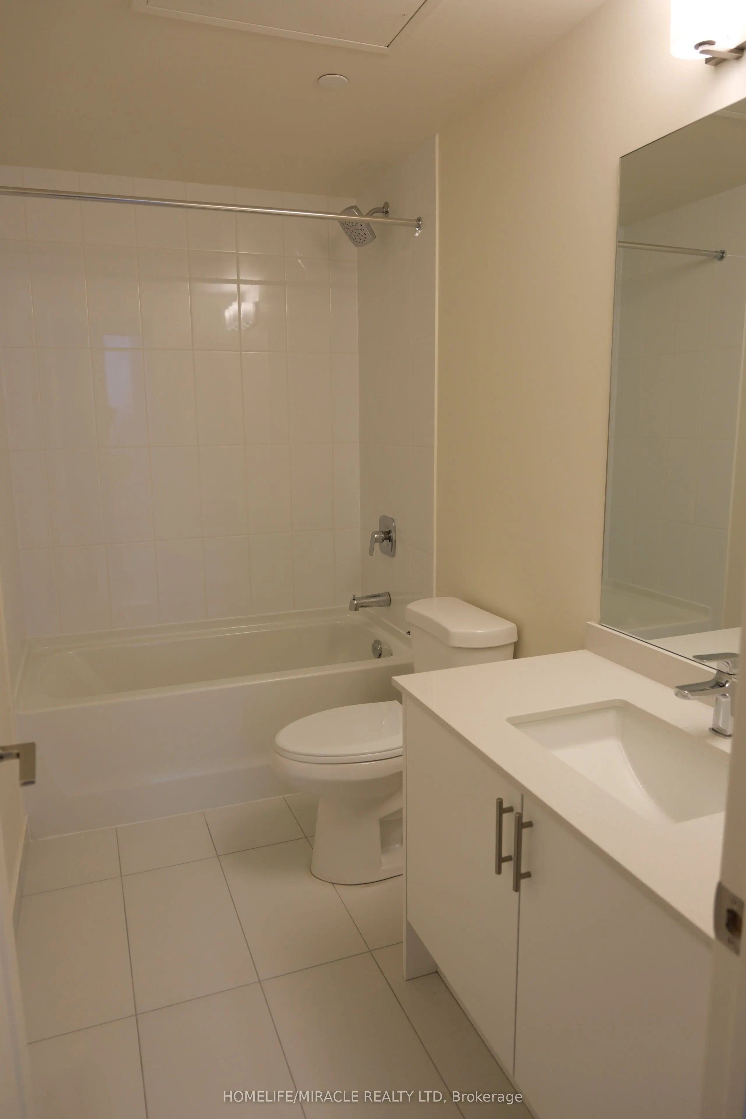 8960 Jane Street, #1416