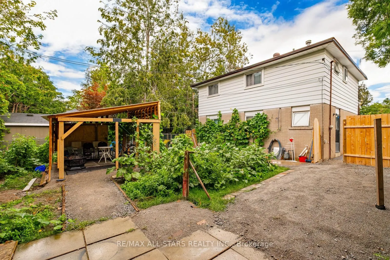 520 Elm Road