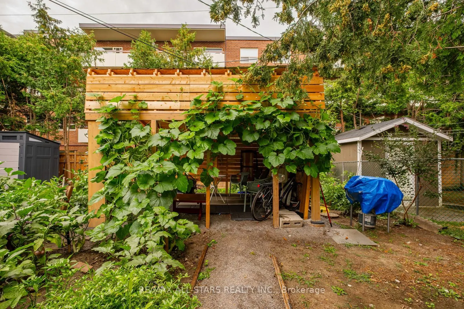520 Elm Road