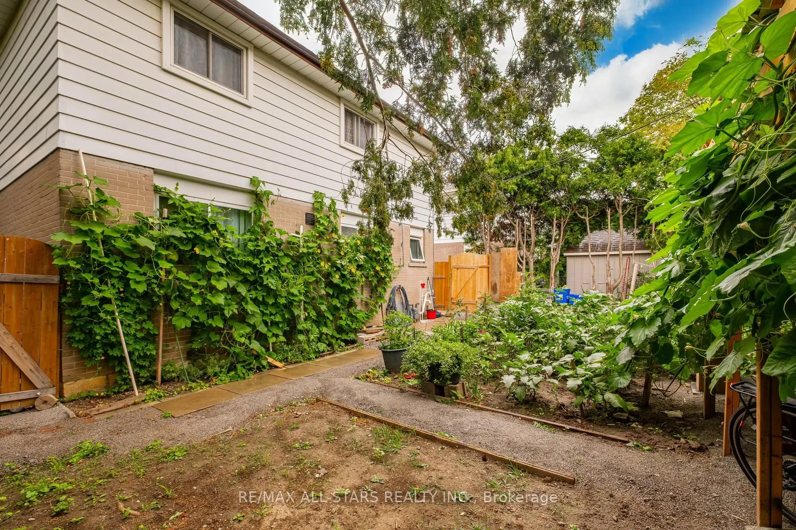 520 Elm Road