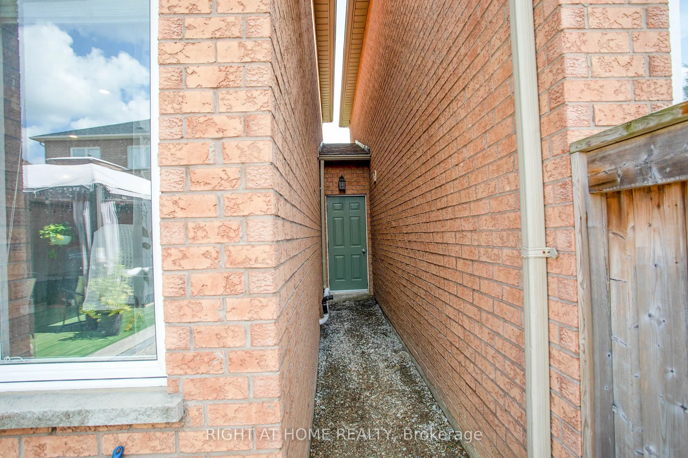 50 Sunridge Street