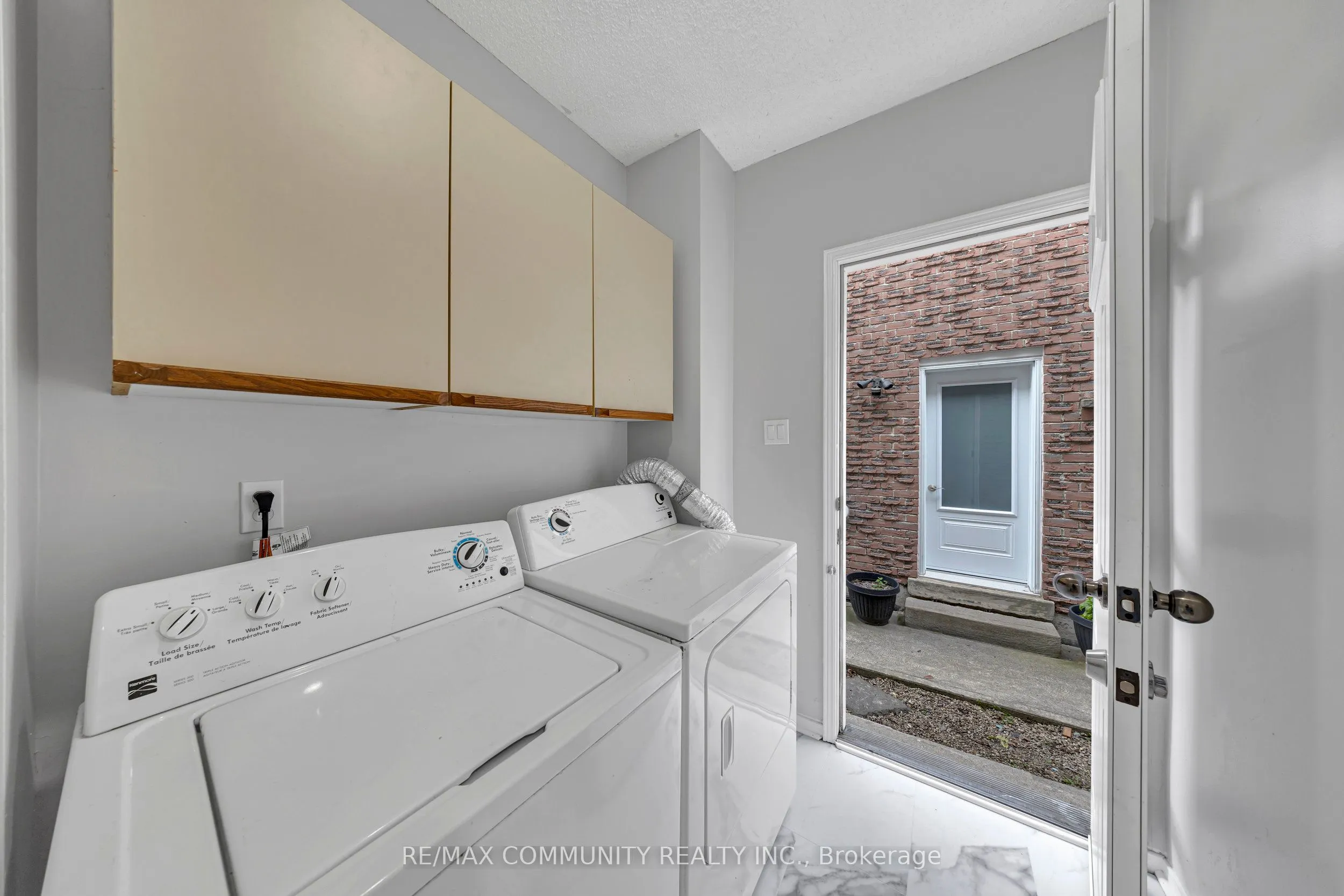71 Nightstar Drive