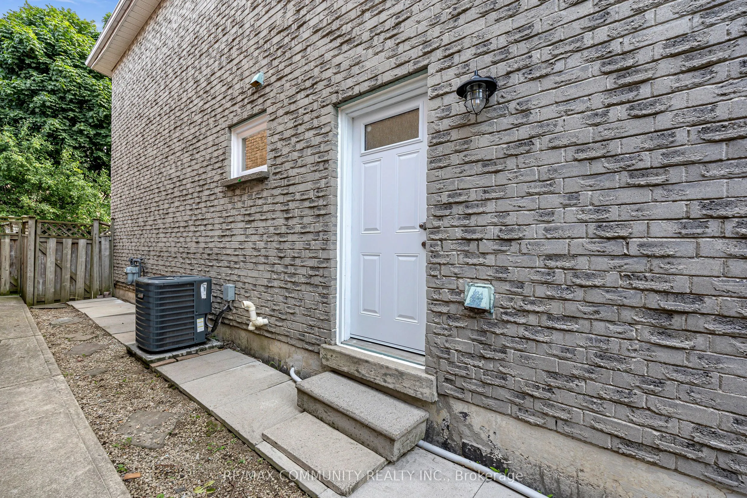 71 Nightstar Drive
