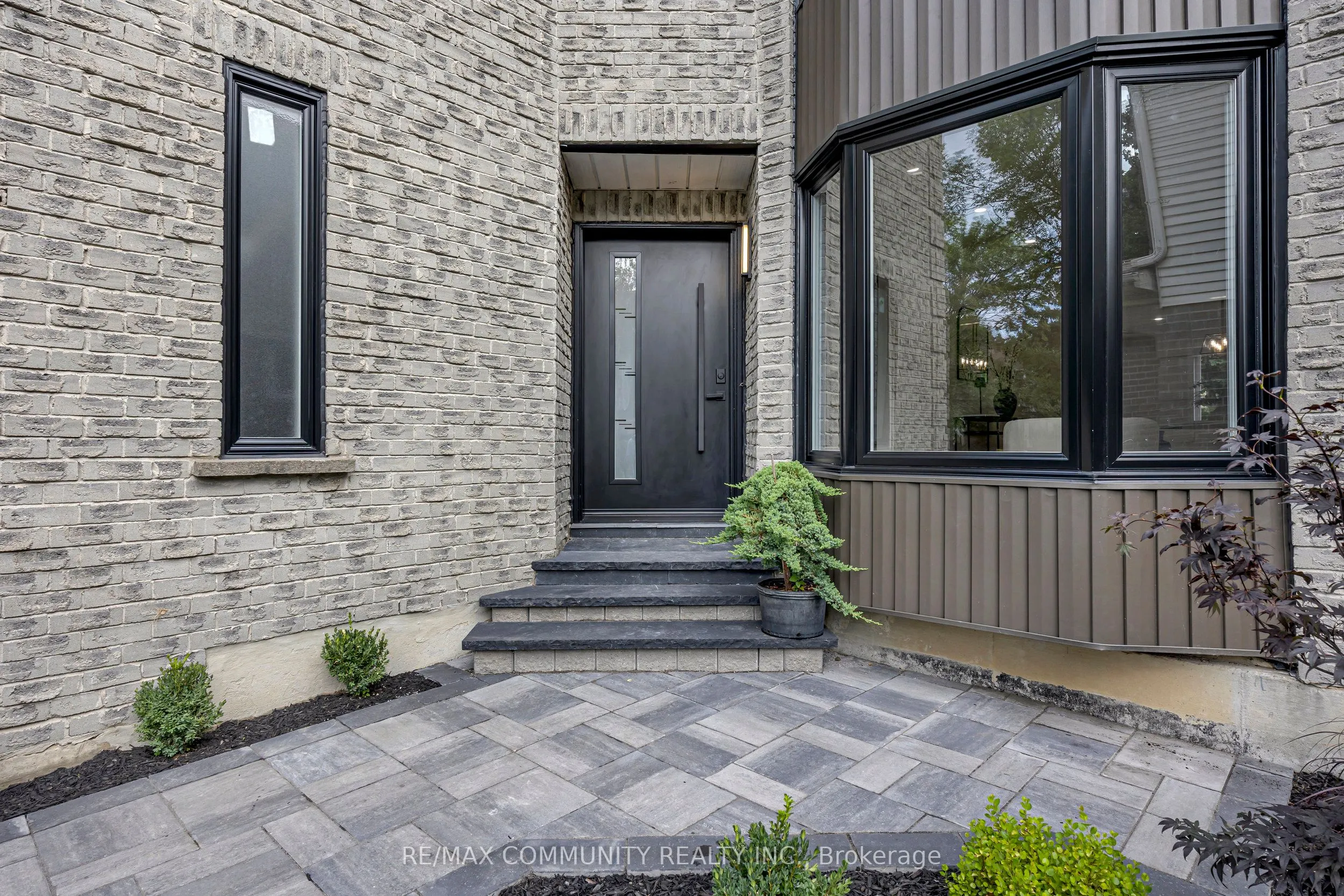 71 Nightstar Drive