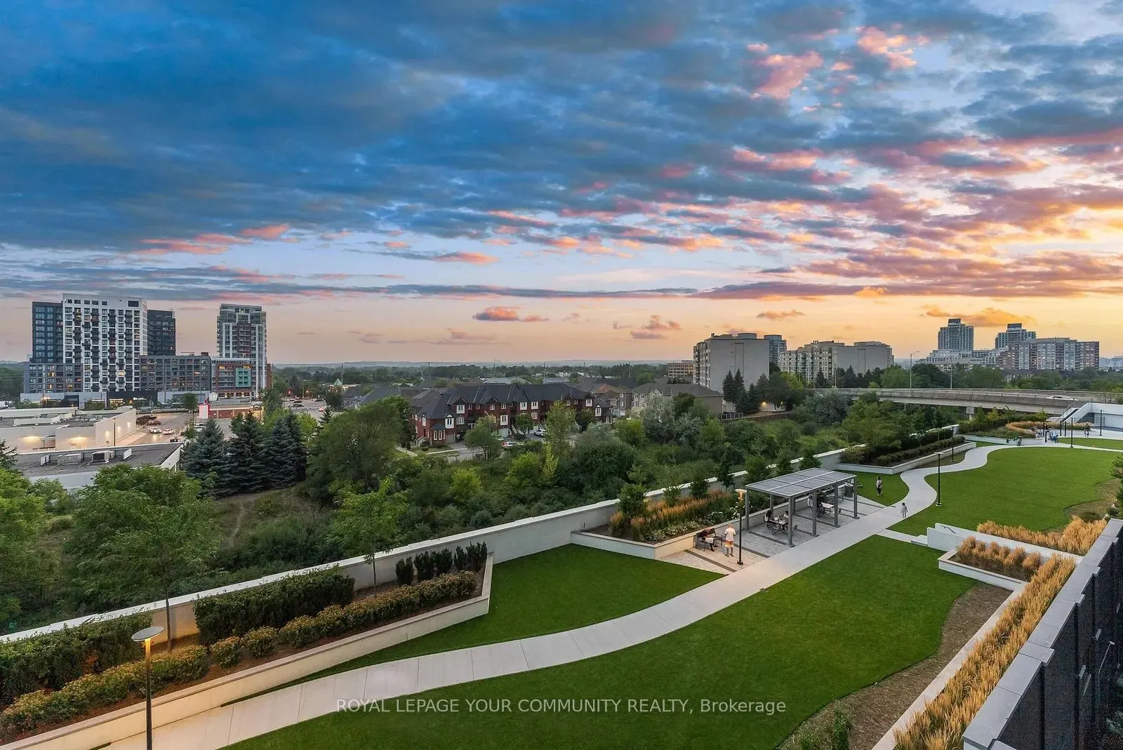 105 Oneida Crescent, #2501