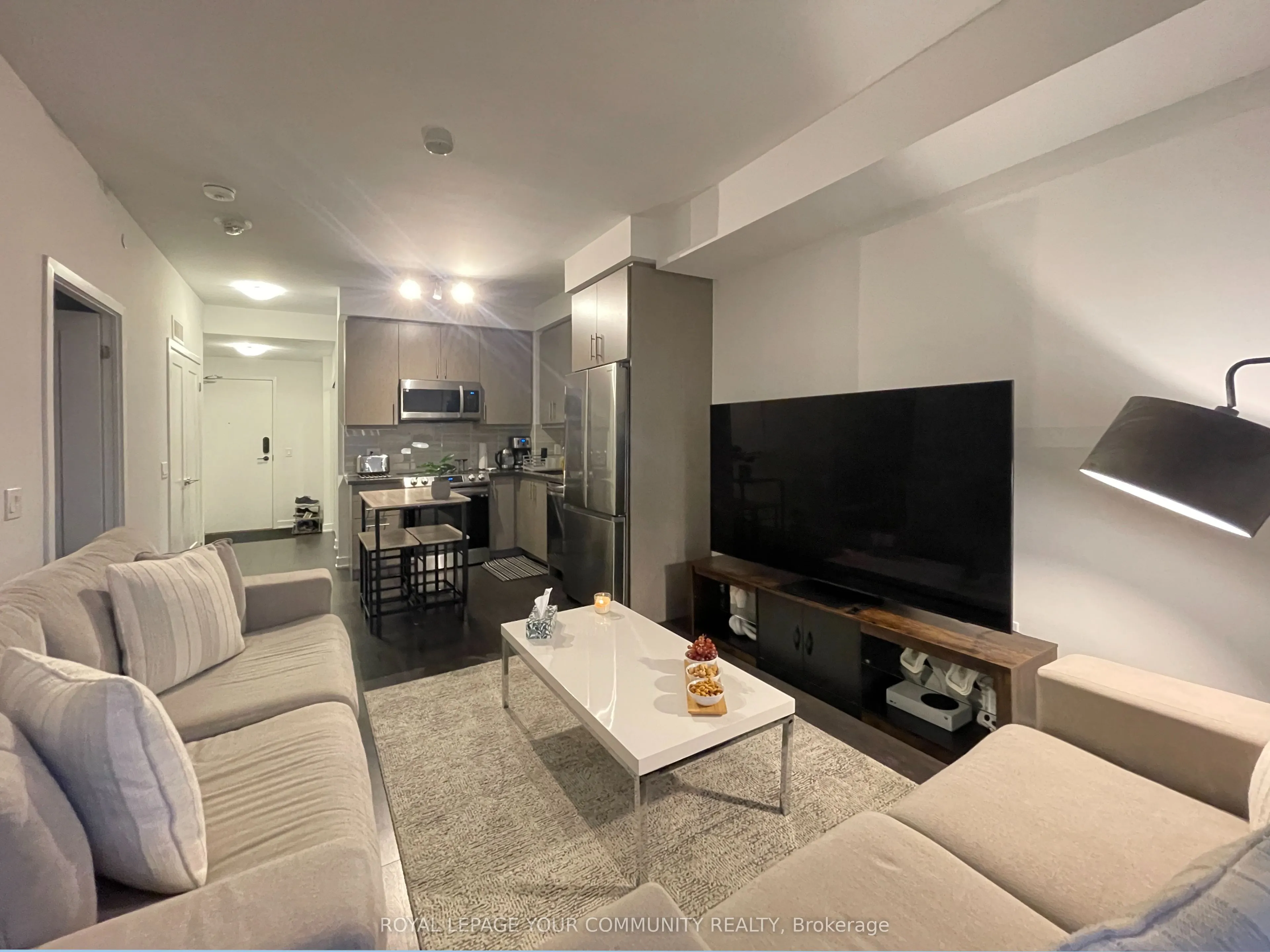 105 Oneida Crescent, #2501