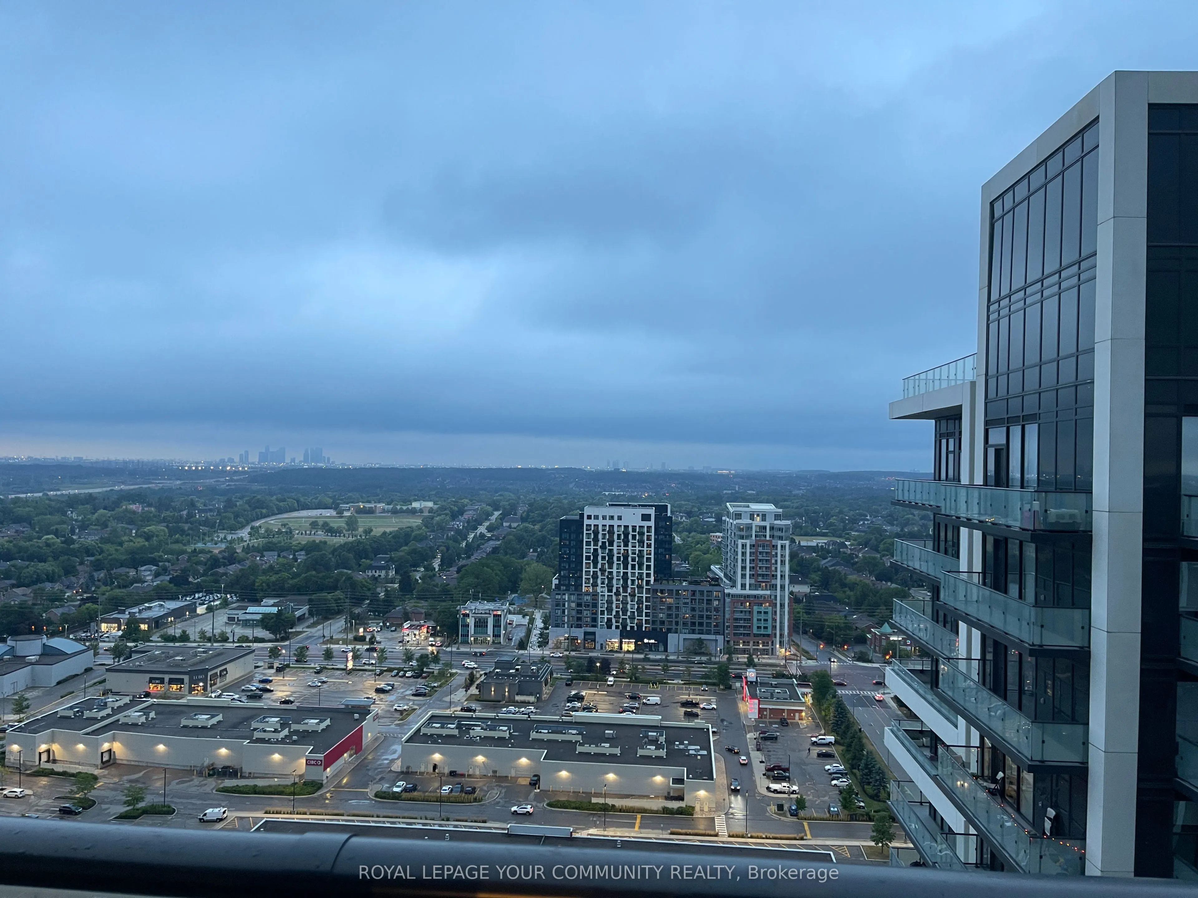 105 Oneida Crescent, #2501