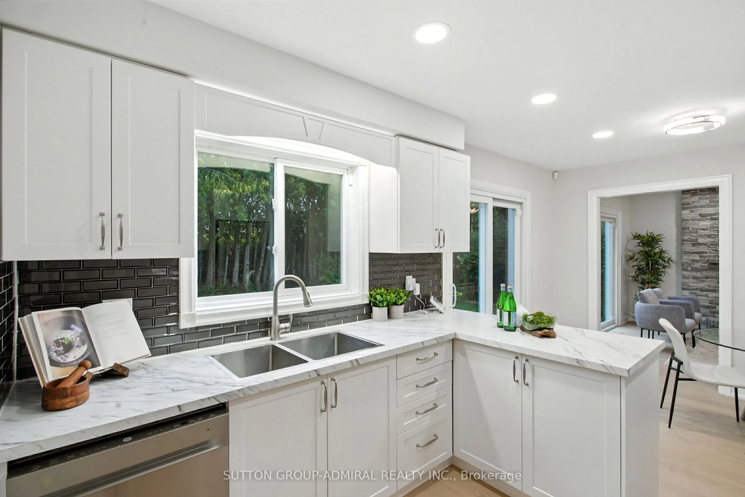 14 Willowbrook Road