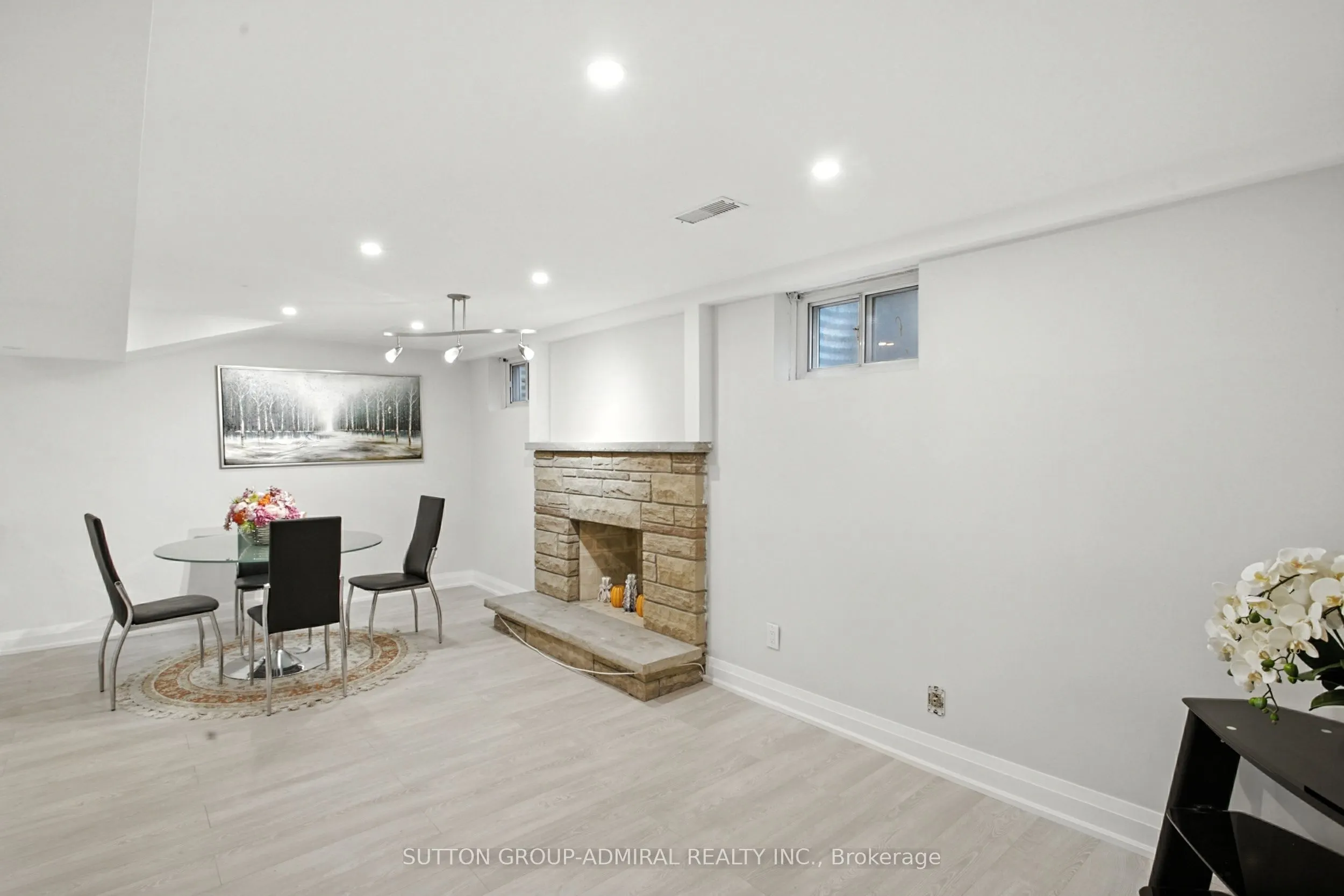14 Willowbrook Road
