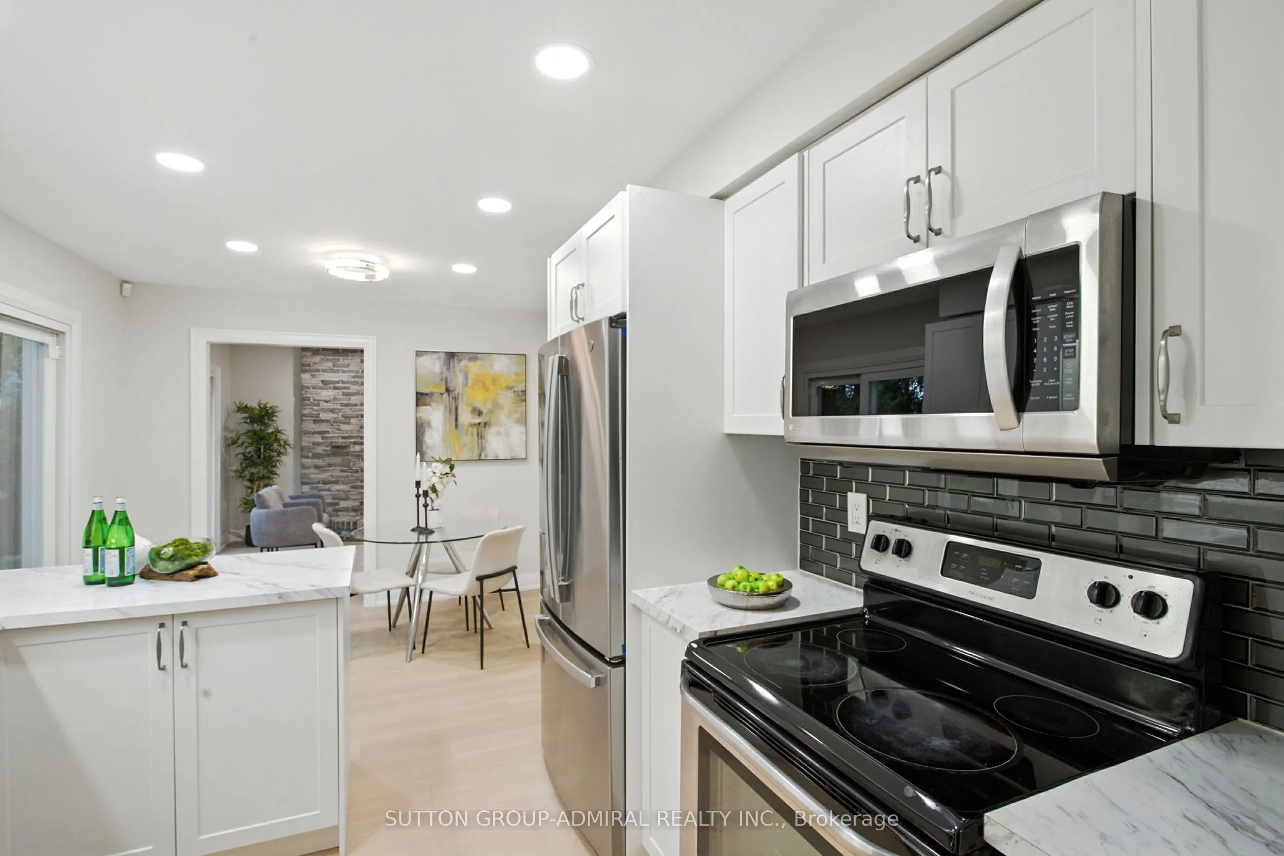 14 Willowbrook Road