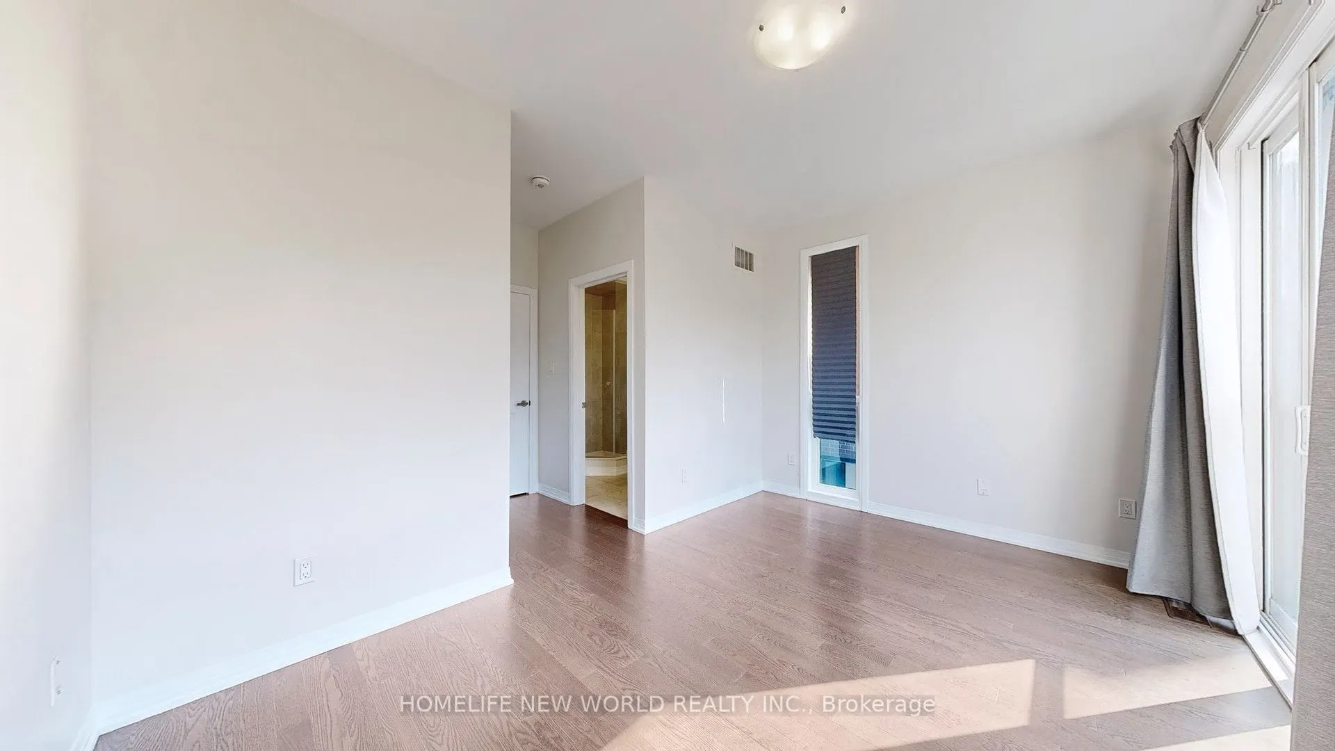 1697 Bur Oak Avenue, #32