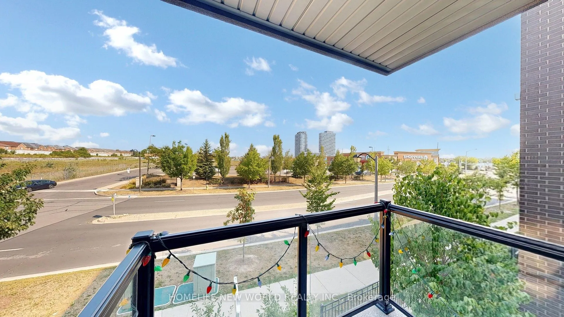 1697 Bur Oak Avenue, #32