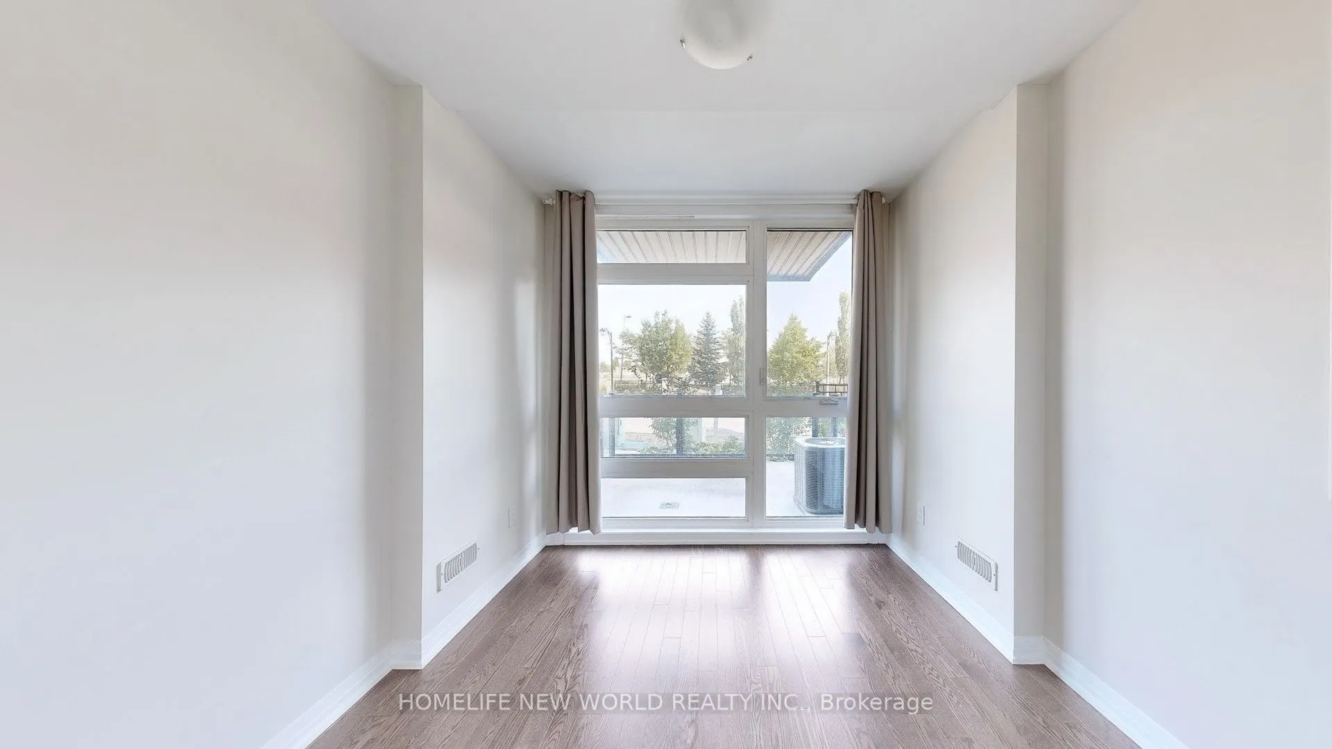 1697 Bur Oak Avenue, #32