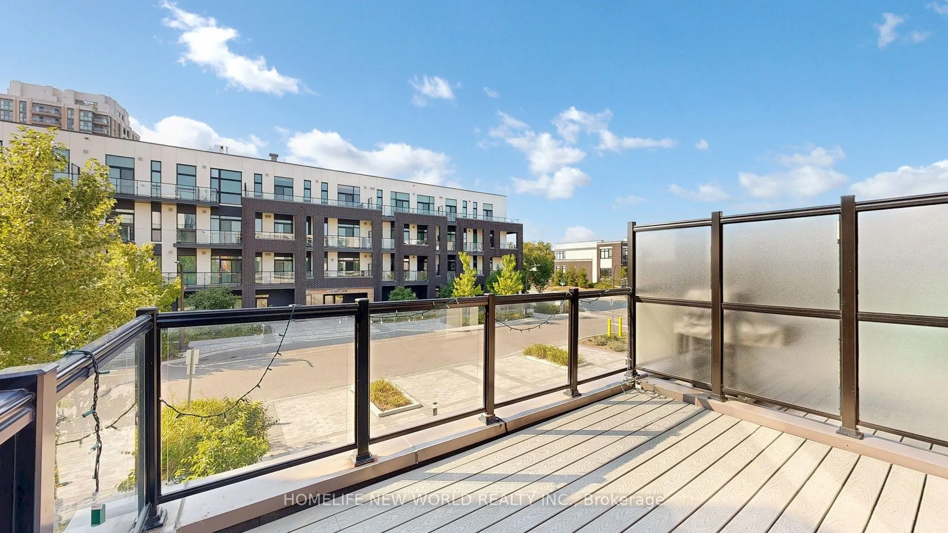 1697 Bur Oak Avenue, #32