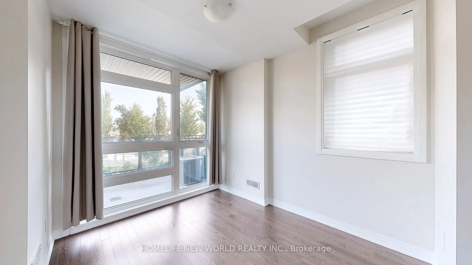 1697 Bur Oak Avenue, #32