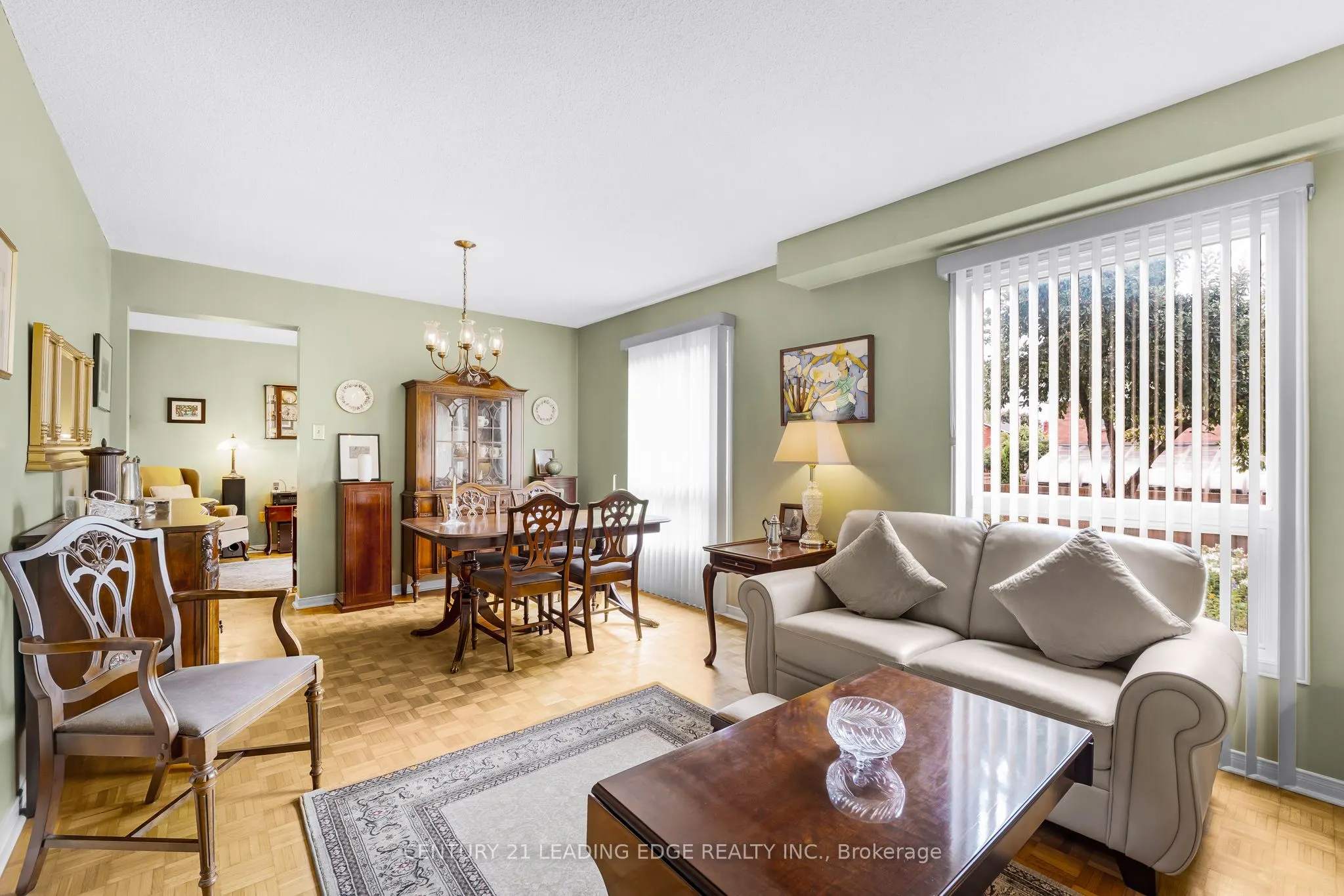 12 Flint Crescent