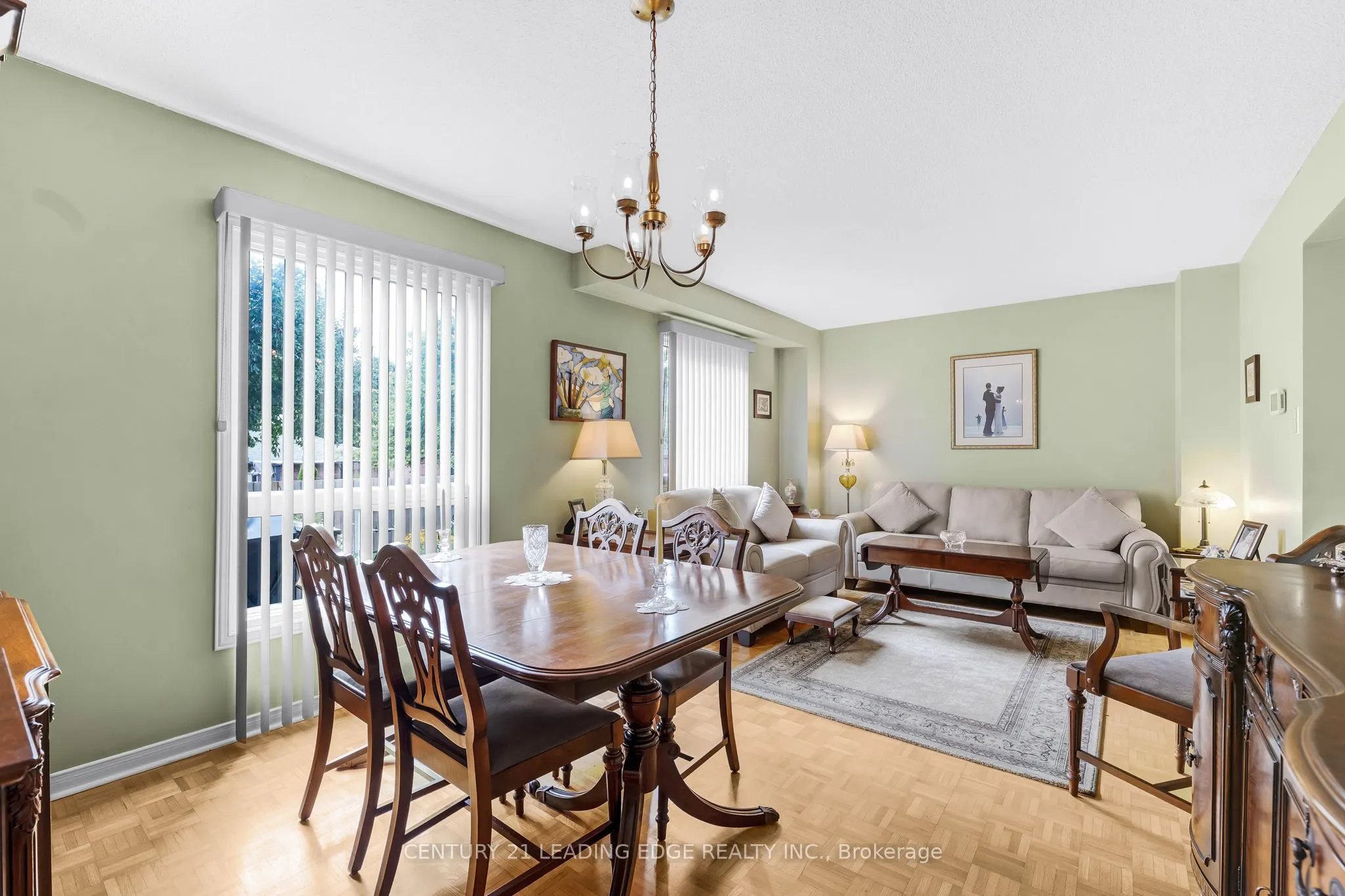 12 Flint Crescent