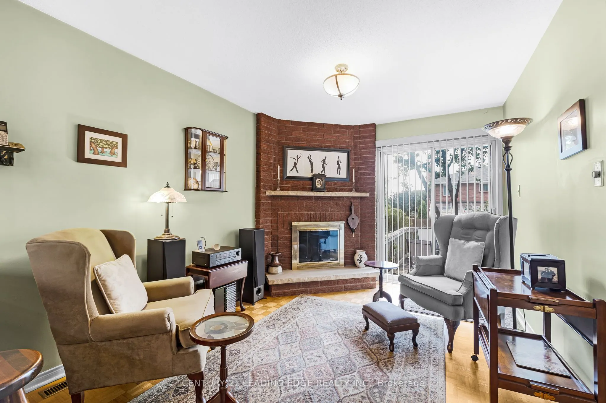 12 Flint Crescent