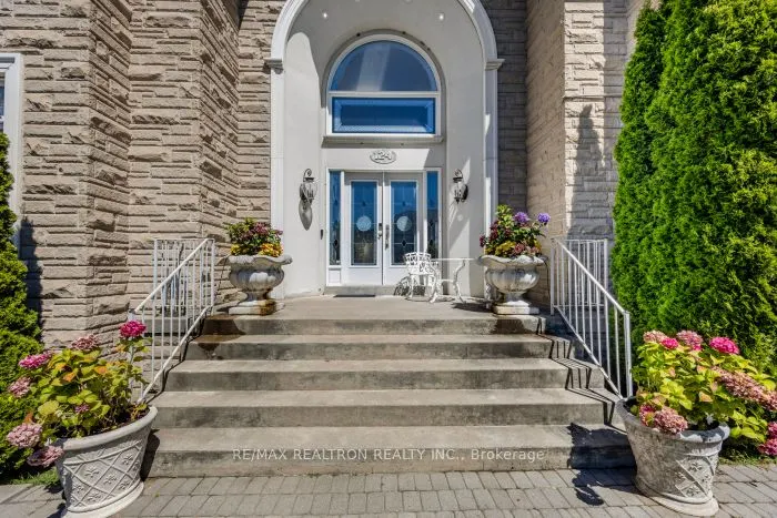 124 Boake Trail