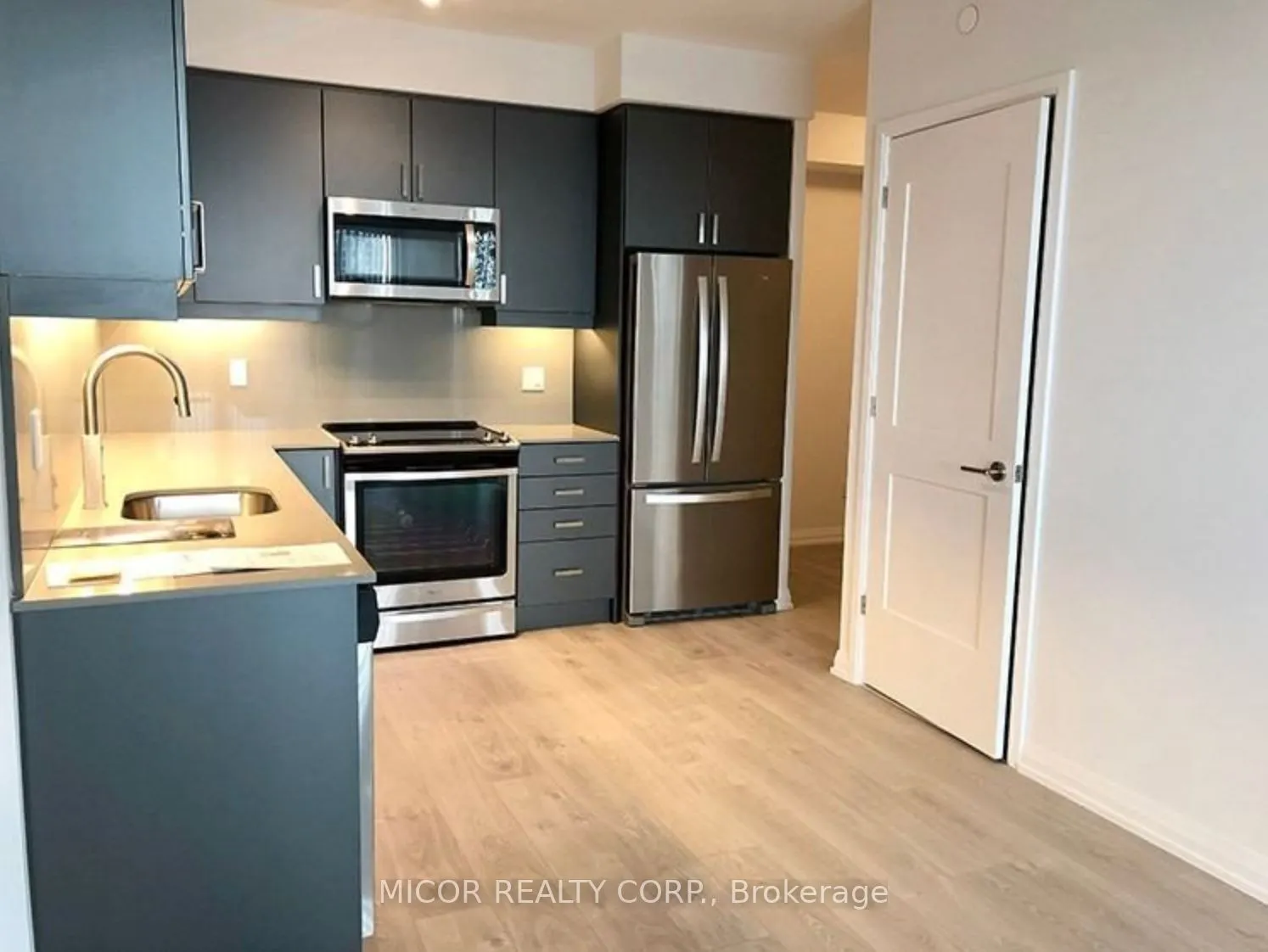 7895 Jane Street, #2208