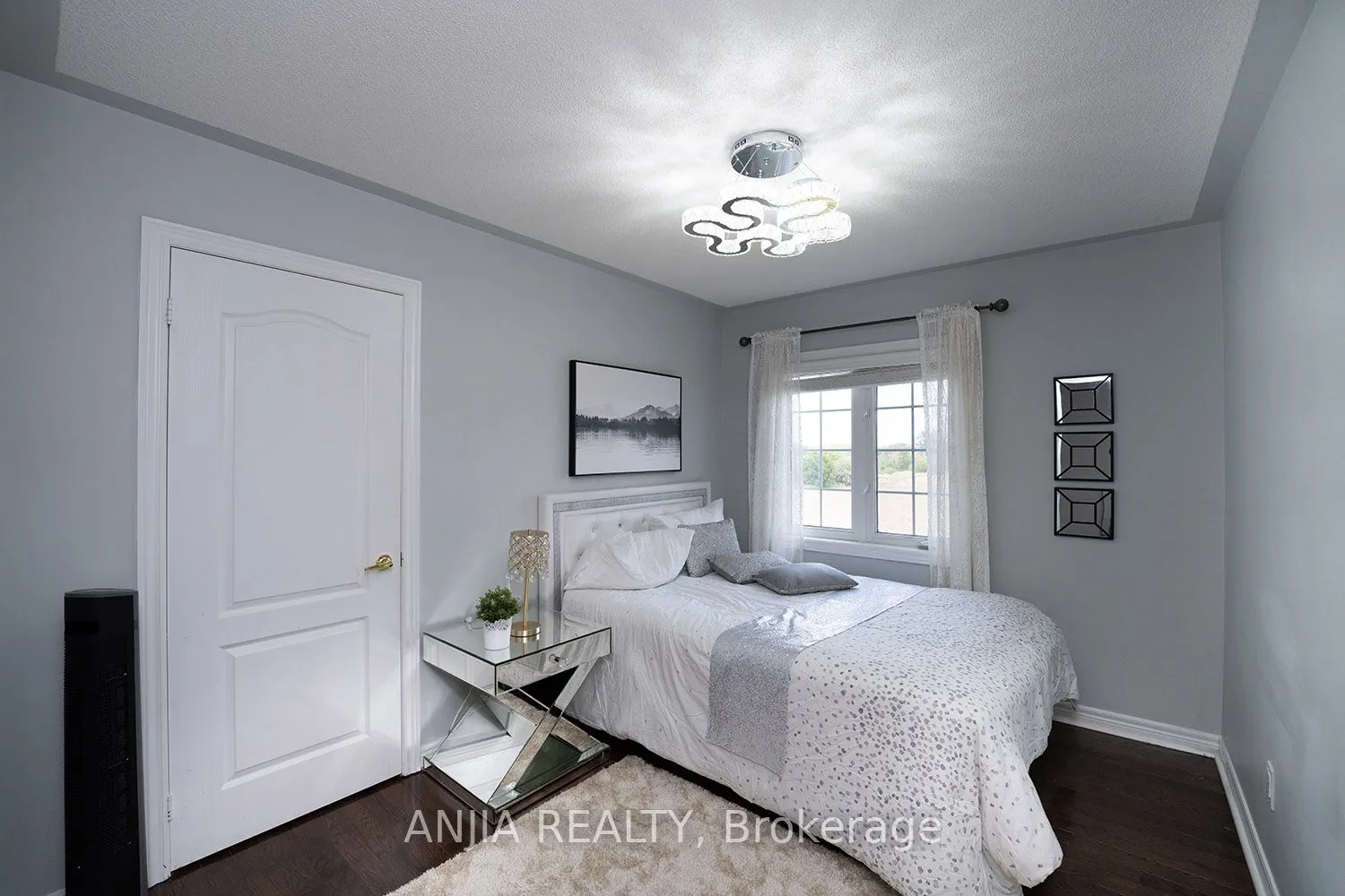 68 Lucida Court