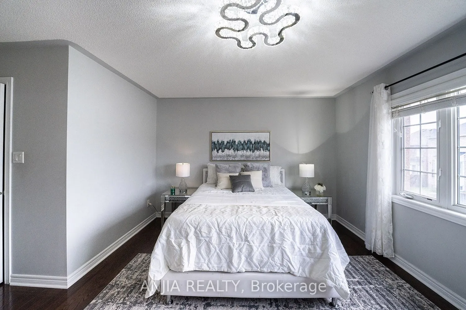 68 Lucida Court