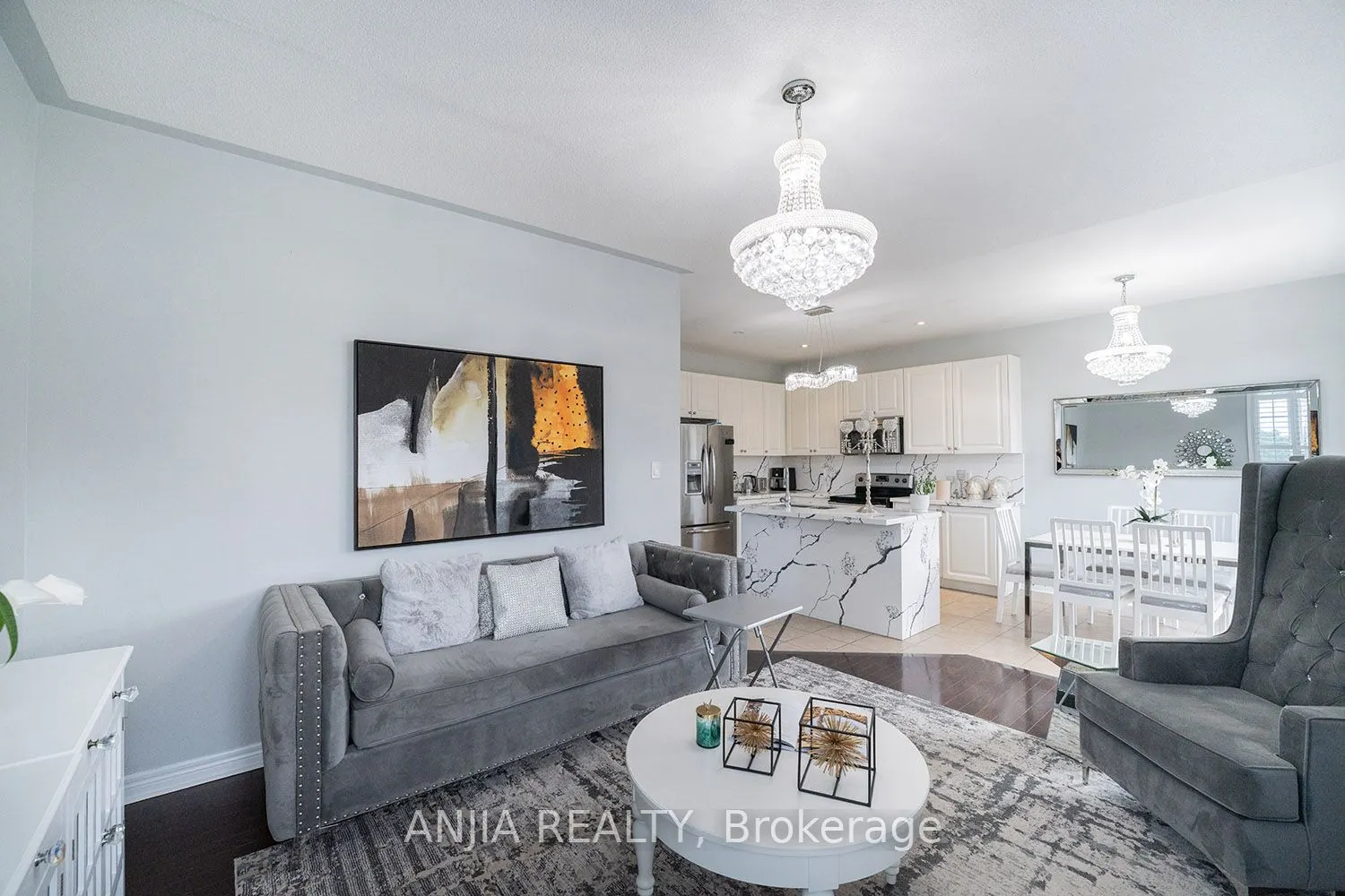 68 Lucida Court